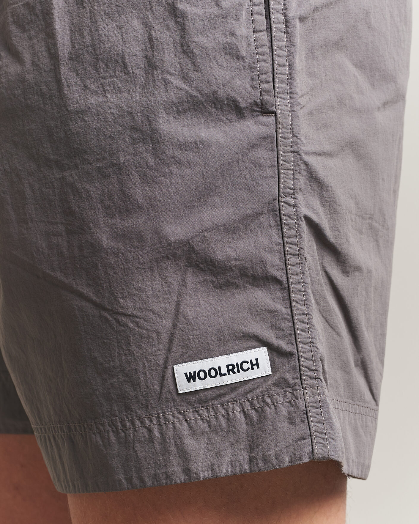 Herre | Badeshorts | Woolrich | Solid Garment Dyed Swimshorts Chark