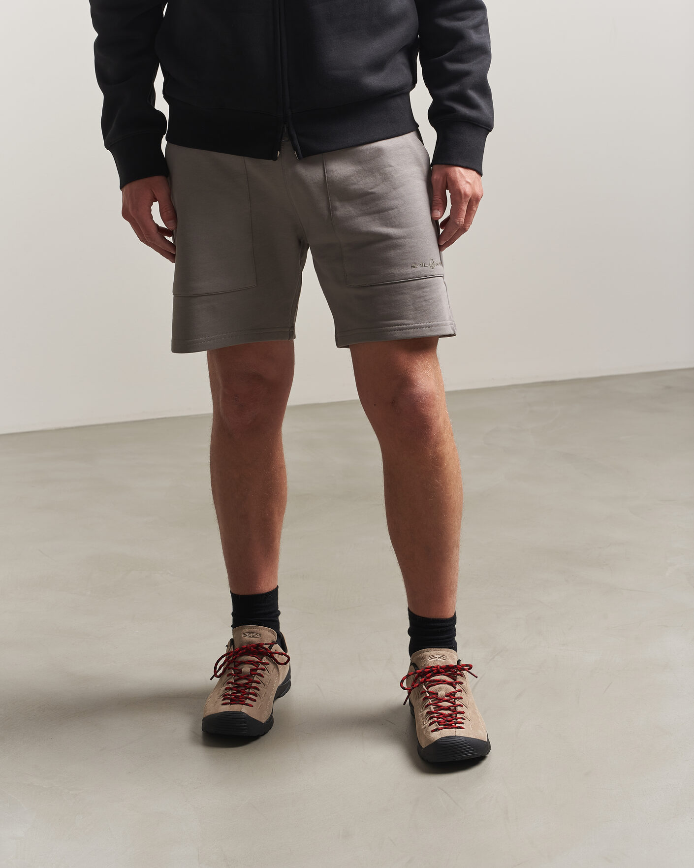 Herre | Trail Sneakers | KEEN | Jasper Suede Sneaker Silver Mink