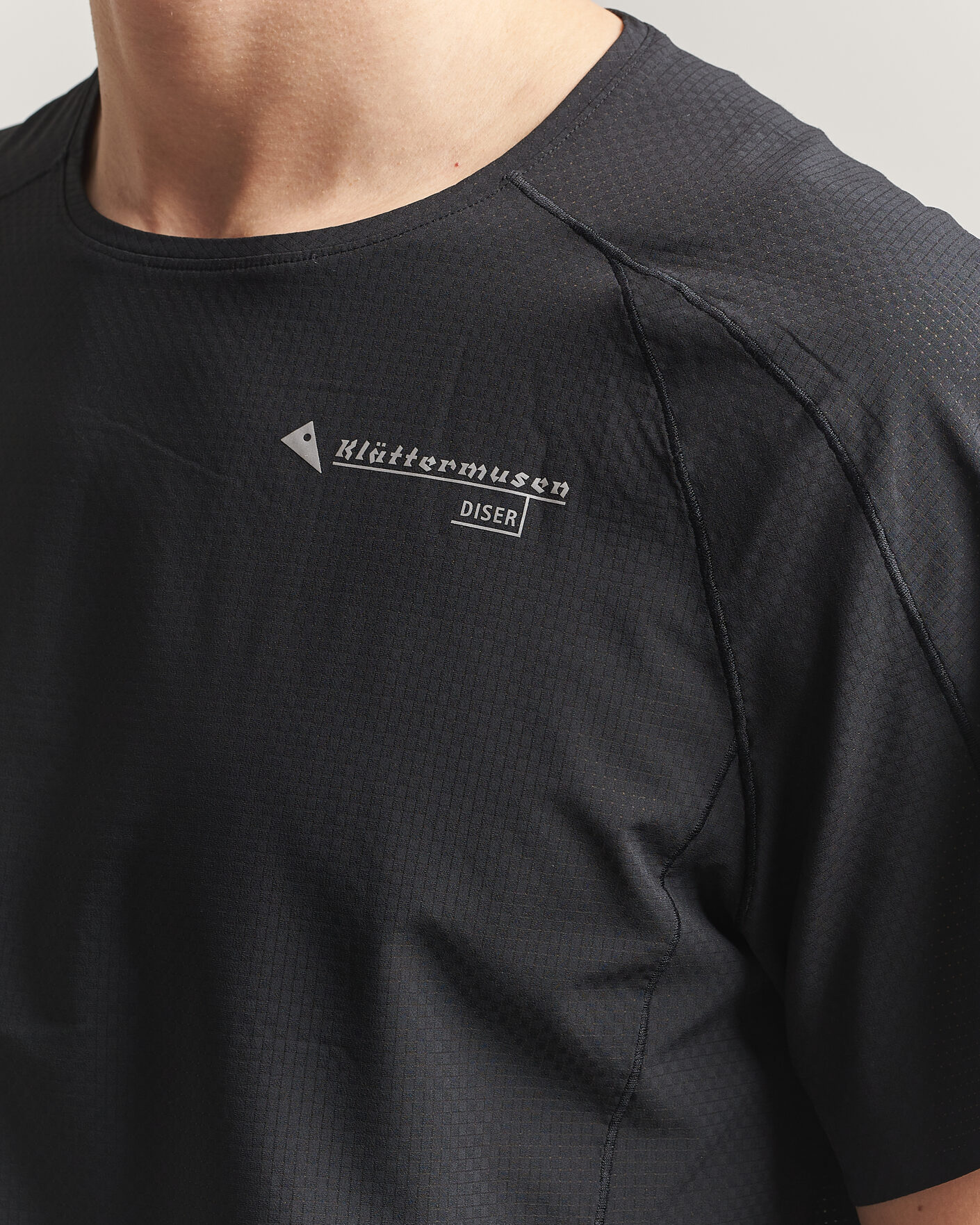 Herre | T-Shirts | Klättermusen | Diser Lightweight T-Shirt Black