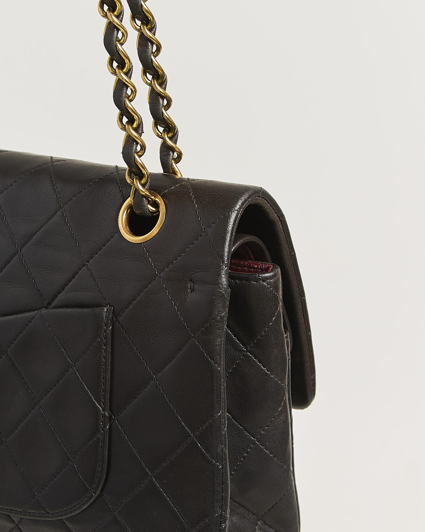 Herre | Pre-Owned & Vintage Bags | Chanel Pre-Owned | Classic Medium Double Flap Bag Black
