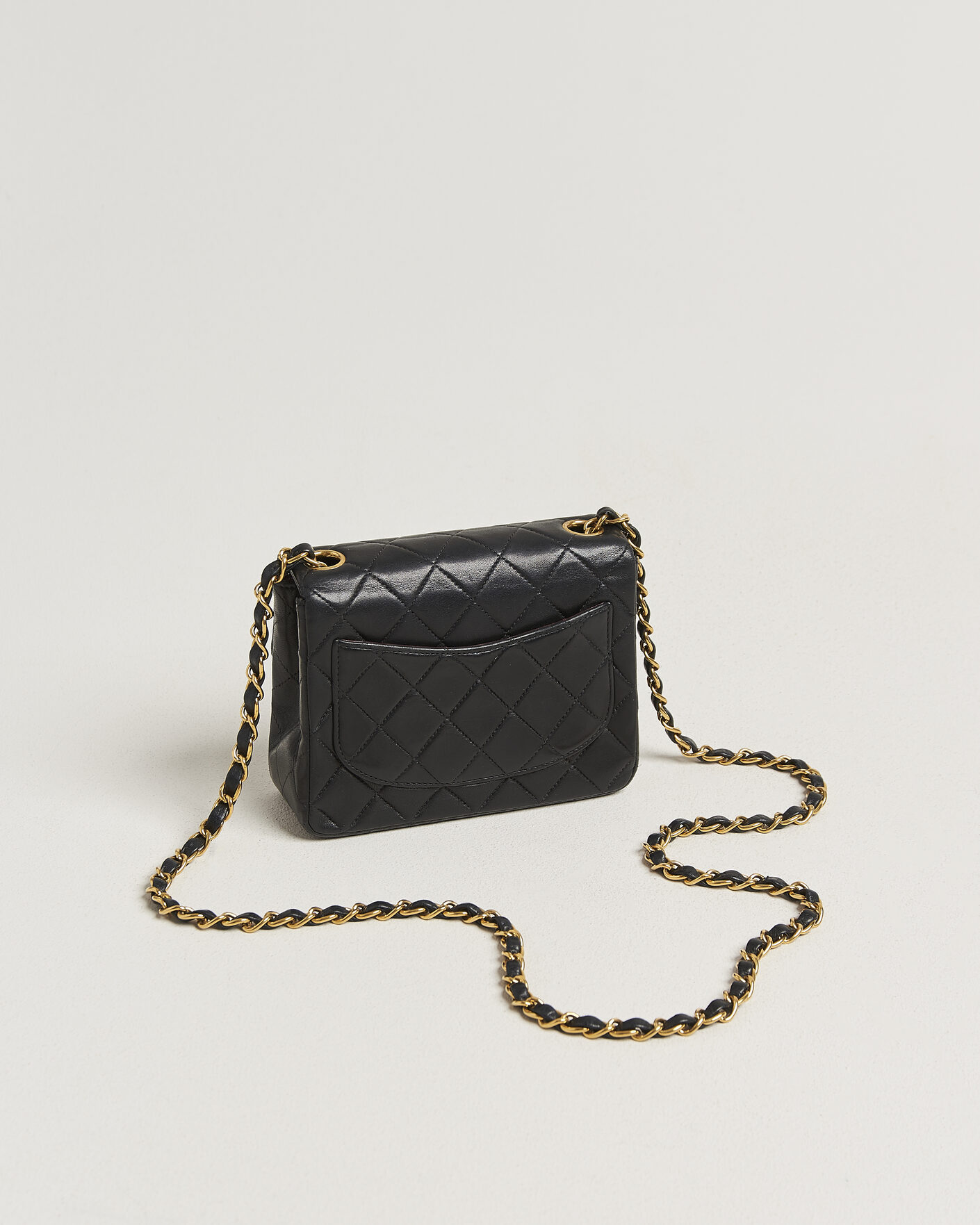 Herre | Pre-Owned & Vintage Bags | Chanel Pre-Owned | Classic Mini Single Flap Square Bag Black