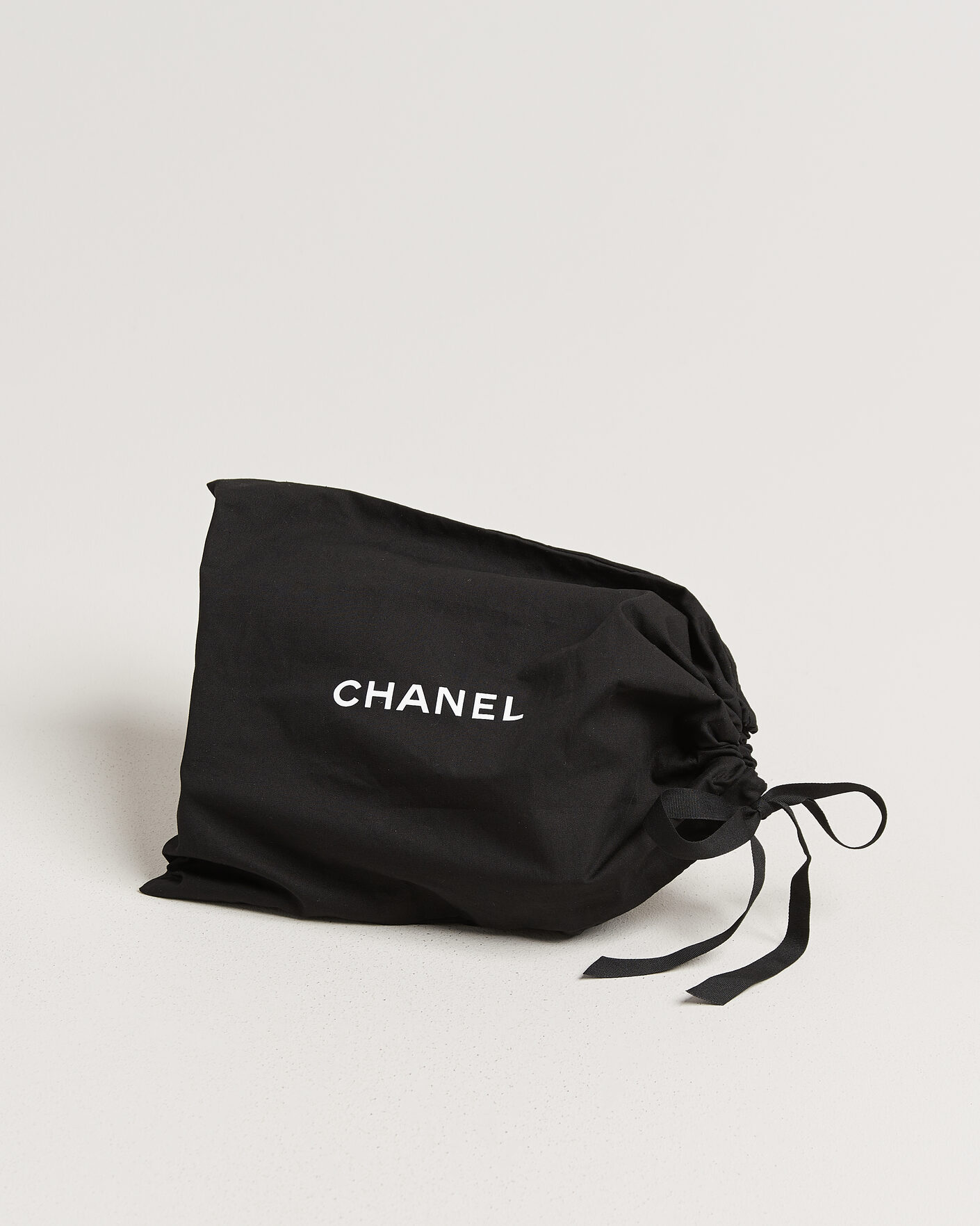Herre | Pre-Owned & Vintage Bags | Chanel Pre-Owned | Single Flap Bag Black