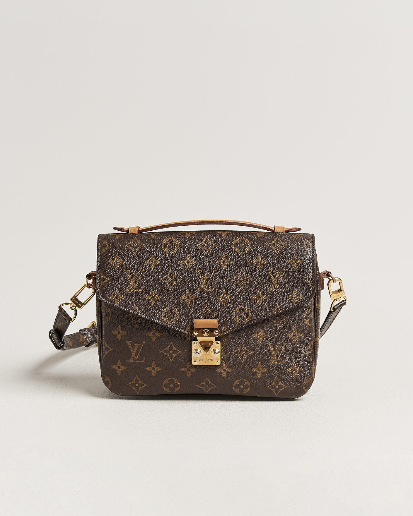 Herre | Pre-Owned & Vintage Bags | Louis Vuitton Pre-Owned | Pochette Métis Monogram