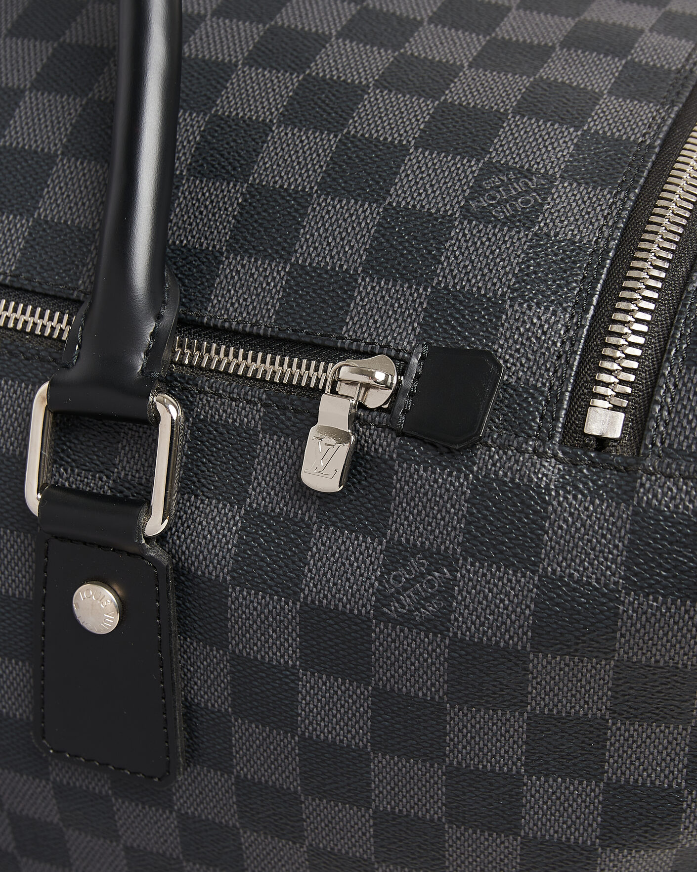 Herre | Pre-Owned & Vintage Bags | Louis Vuitton Pre-Owned | Roadster 50 Damier Graphite