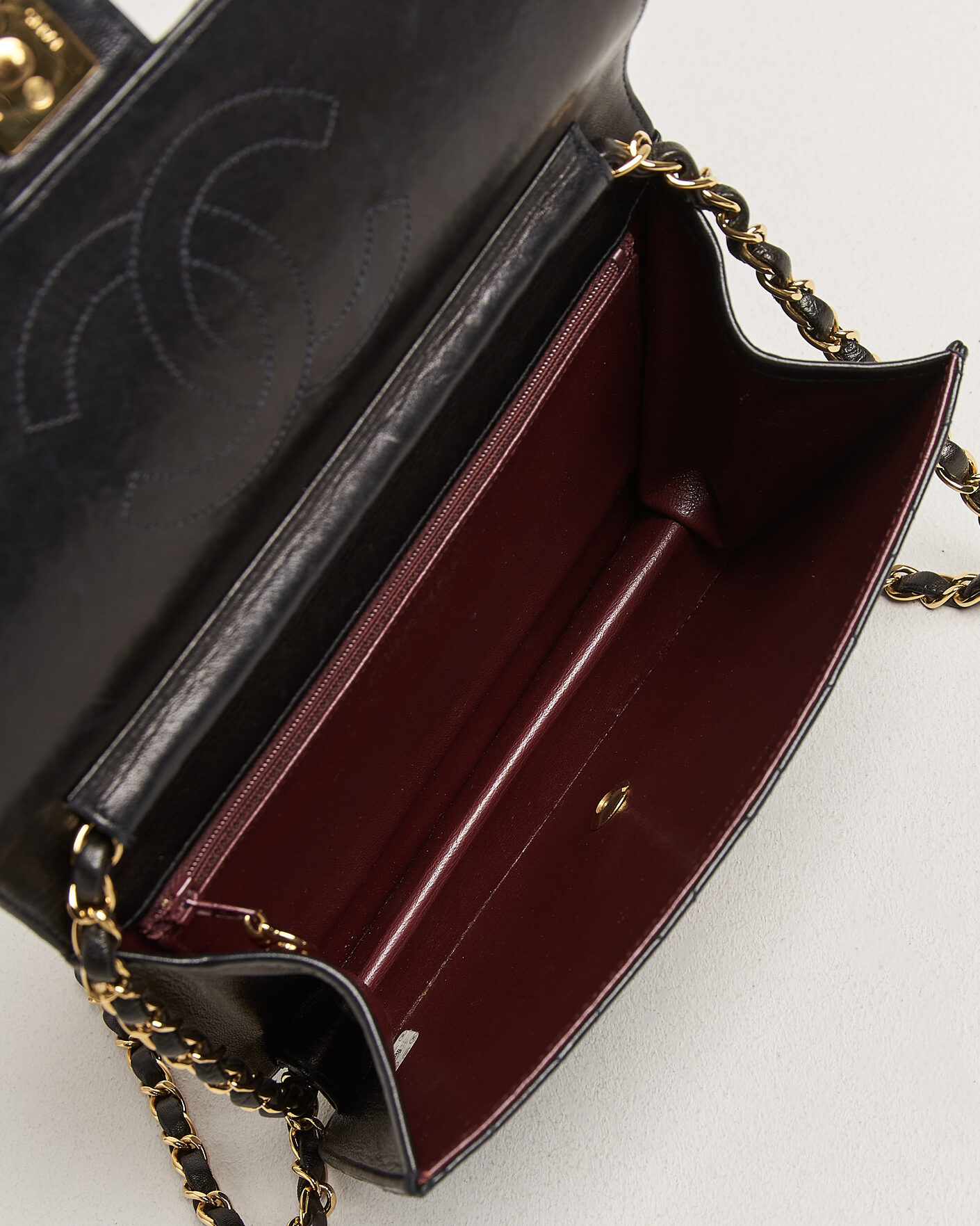 Herre | Pre-Owned & Vintage Bags | Chanel Pre-Owned | Single Flap Bag Black