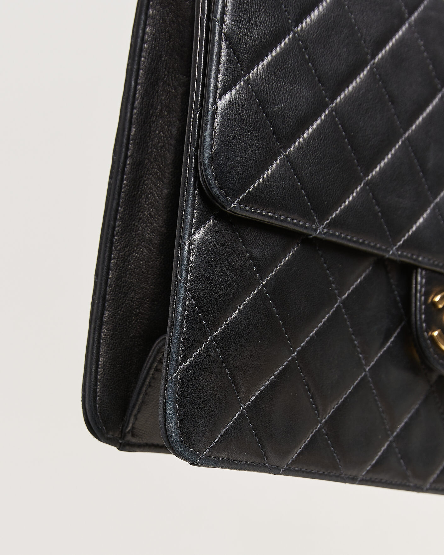 Herre | Pre-Owned & Vintage Bags | Chanel Pre-Owned | Single Flap Bag Black