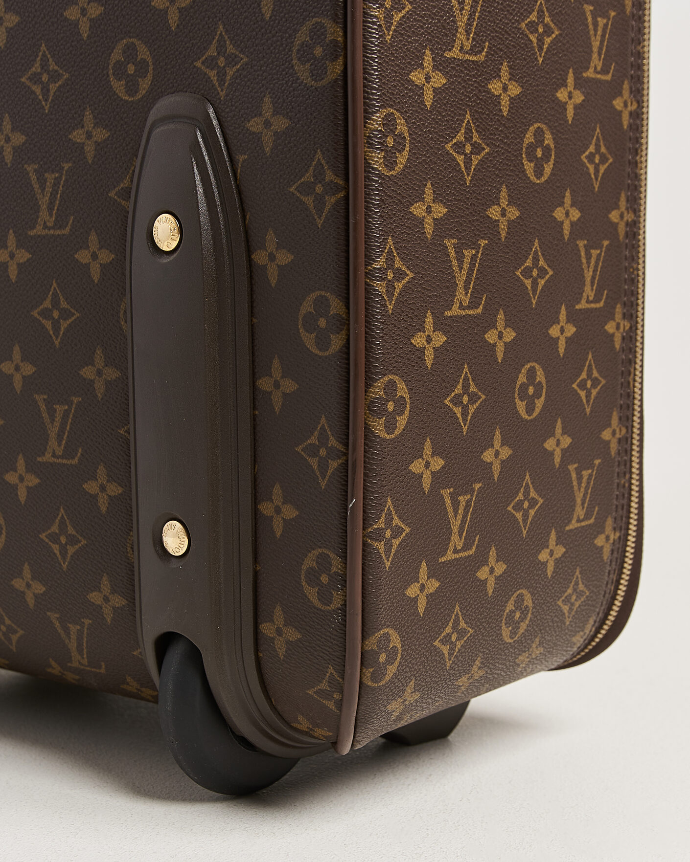 Herre | Pre-Owned & Vintage Bags | Louis Vuitton Pre-Owned | Pegase 45 Trolley Case Monogram
