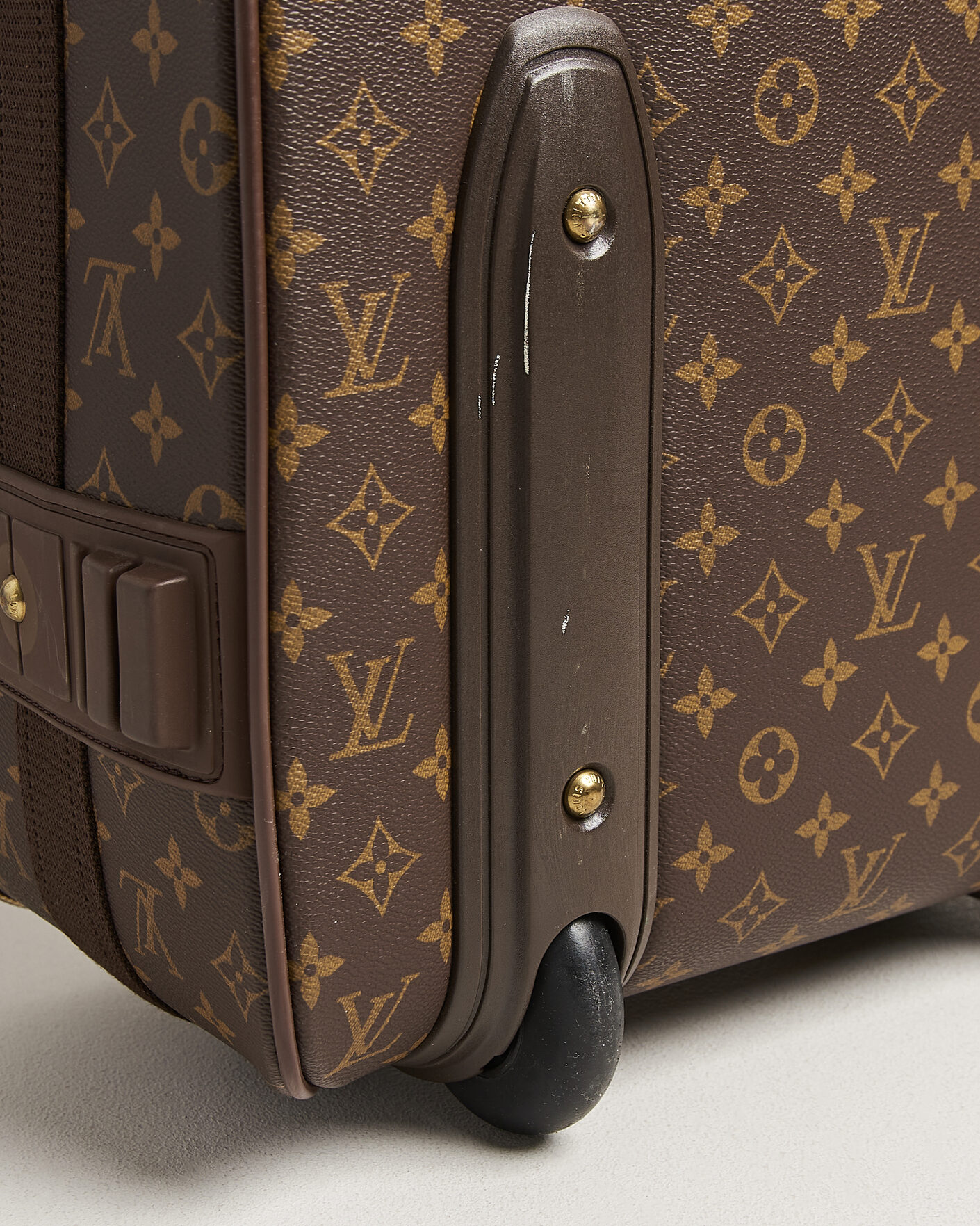 Herre | Pre-Owned & Vintage Bags | Louis Vuitton Pre-Owned | Pegase 55 Trolley Case Monogram
