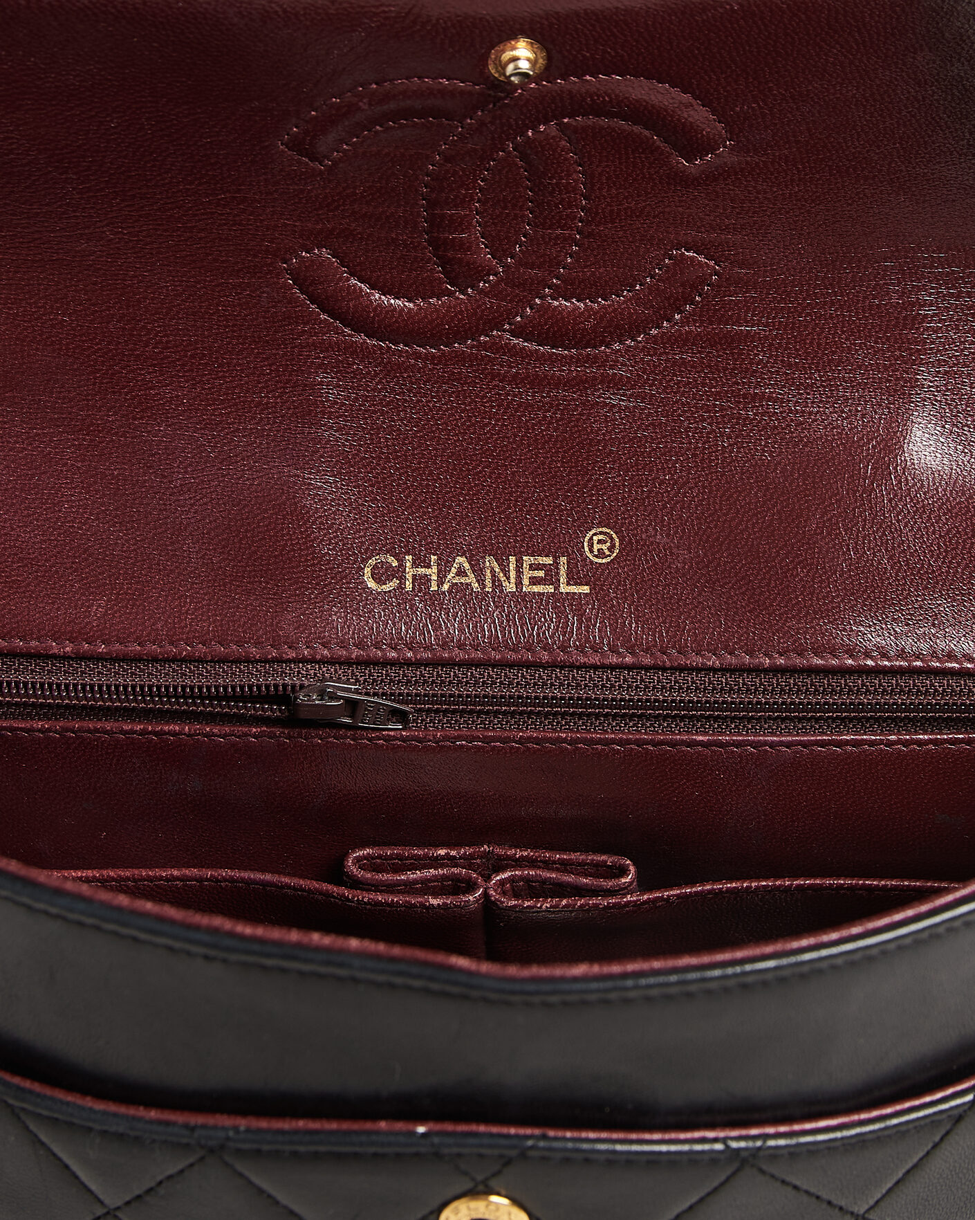 Herre | Pre-Owned & Vintage Bags | Chanel Pre-Owned | Classic Medium Square Double Flap Bag Lambskin Black