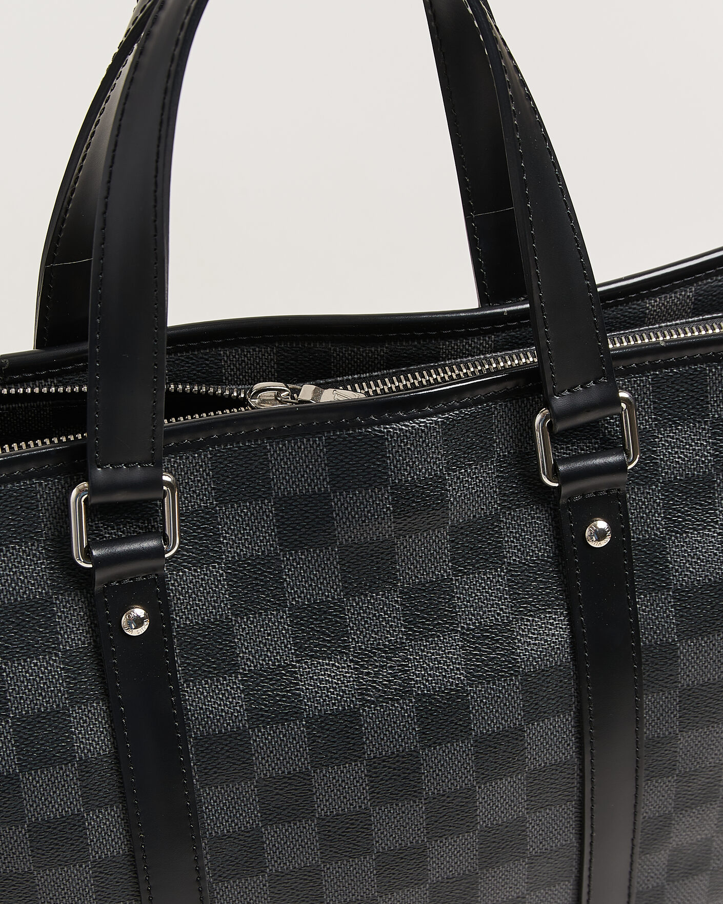 Herre | Pre-Owned & Vintage Bags | Louis Vuitton Pre-Owned | Tadao Tote bag PM Damier Graphite