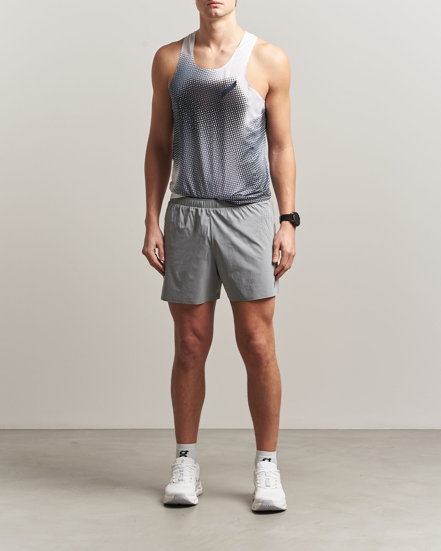 Herre | T-Shirts | SOAR Running | Race Vest Black/White