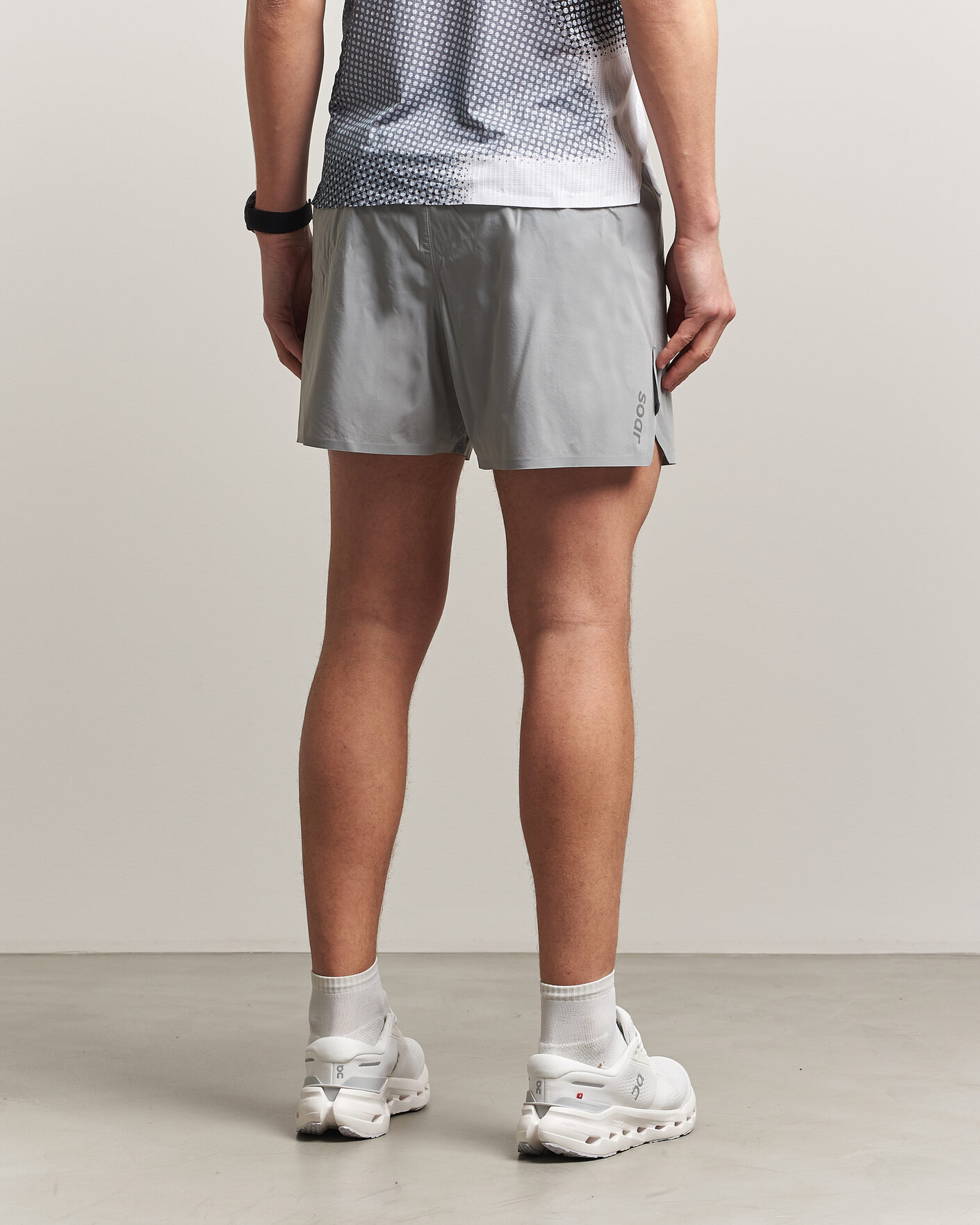 Herre | Shorts | SOAR Running | Run Short Silver Grey