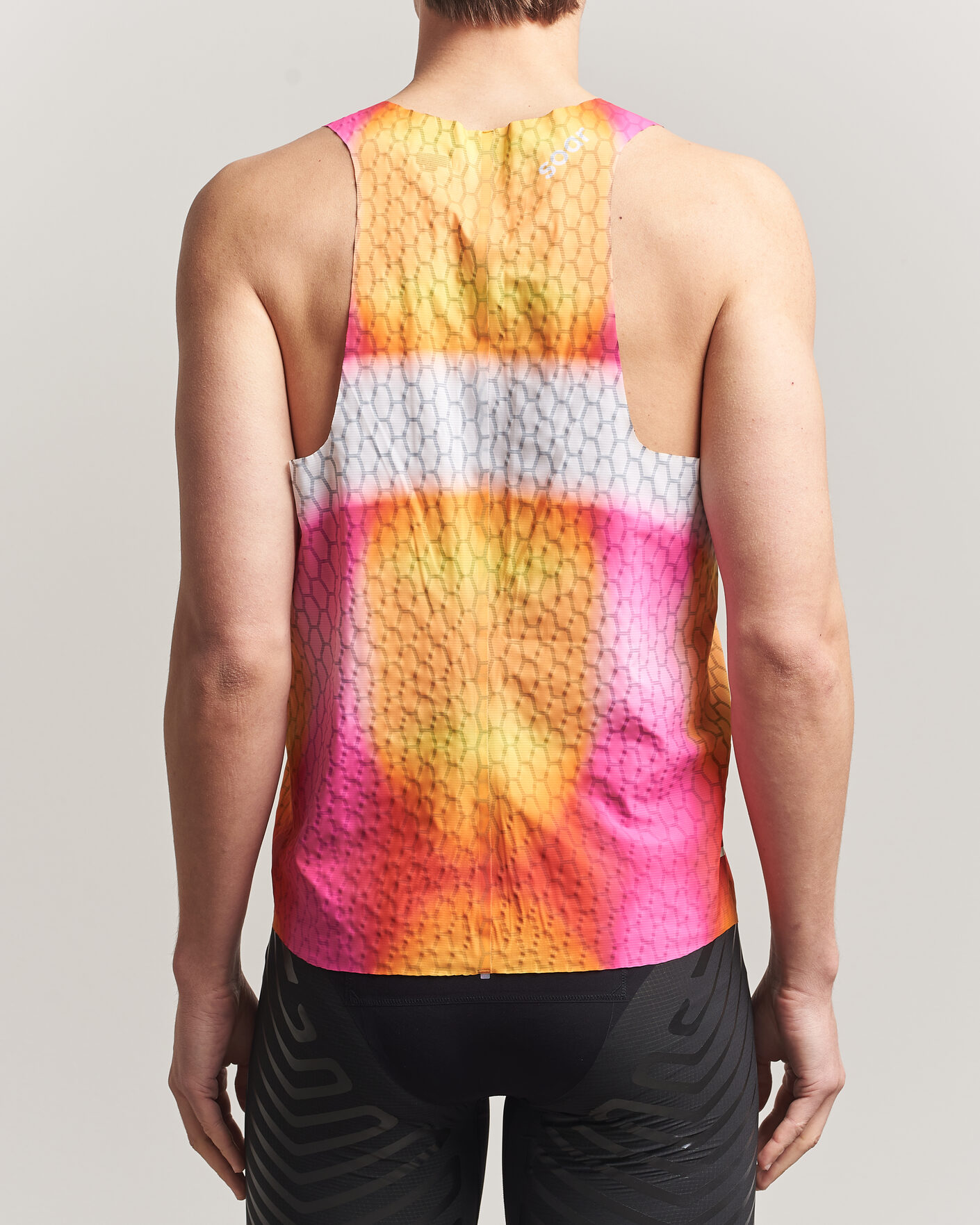 Herre | T-Shirts | SOAR Running | Graphene Race Vest Red/Orange