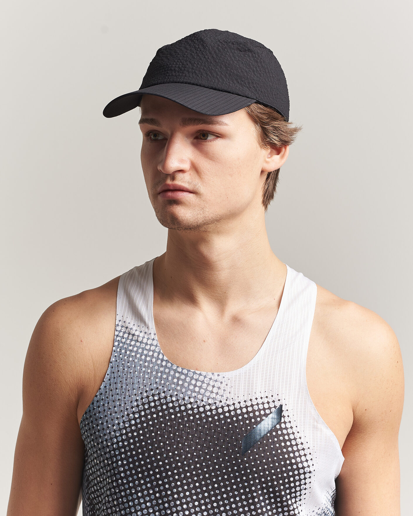 Herre | Hatter og capser | SOAR Running | Dart Cap Black