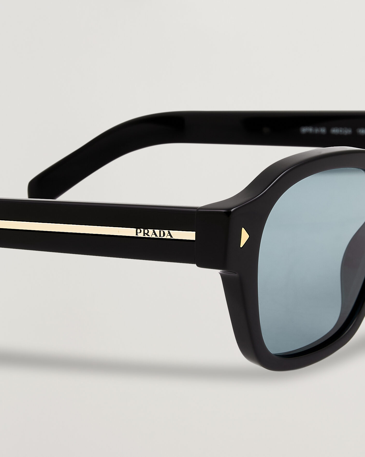 Herre | Solbriller | Prada Eyewear | 0PR A16S Sunglasses Black/green