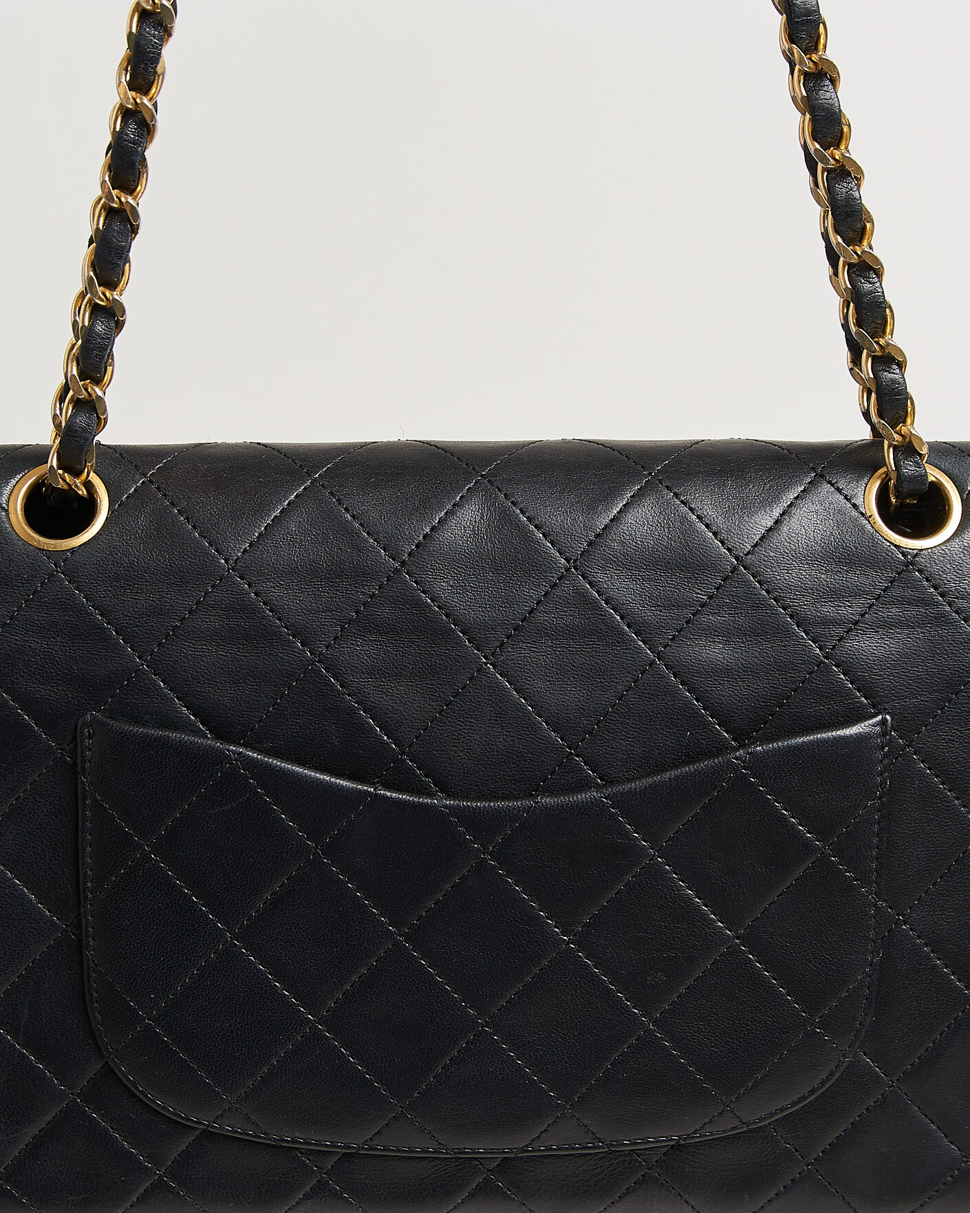 Herre | Pre-Owned & Vintage Bags | Chanel Pre-Owned | Classic Medium Double Flap Bag Lambskin Black