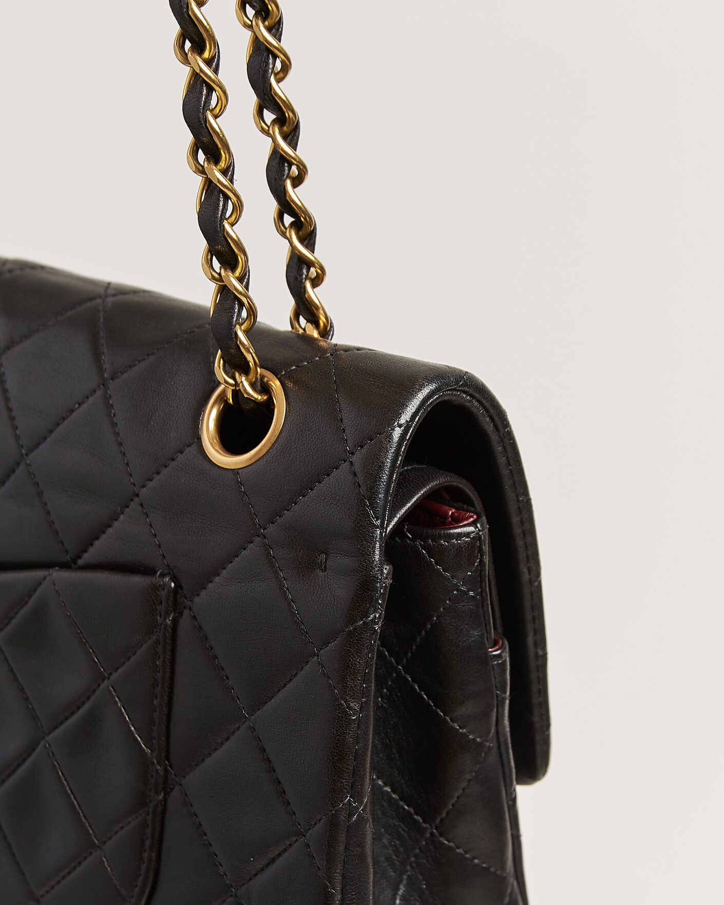 Herre | Pre-Owned & Vintage Bags | Chanel Pre-Owned | Classic Medium Double Flap Bag Lambskin Black