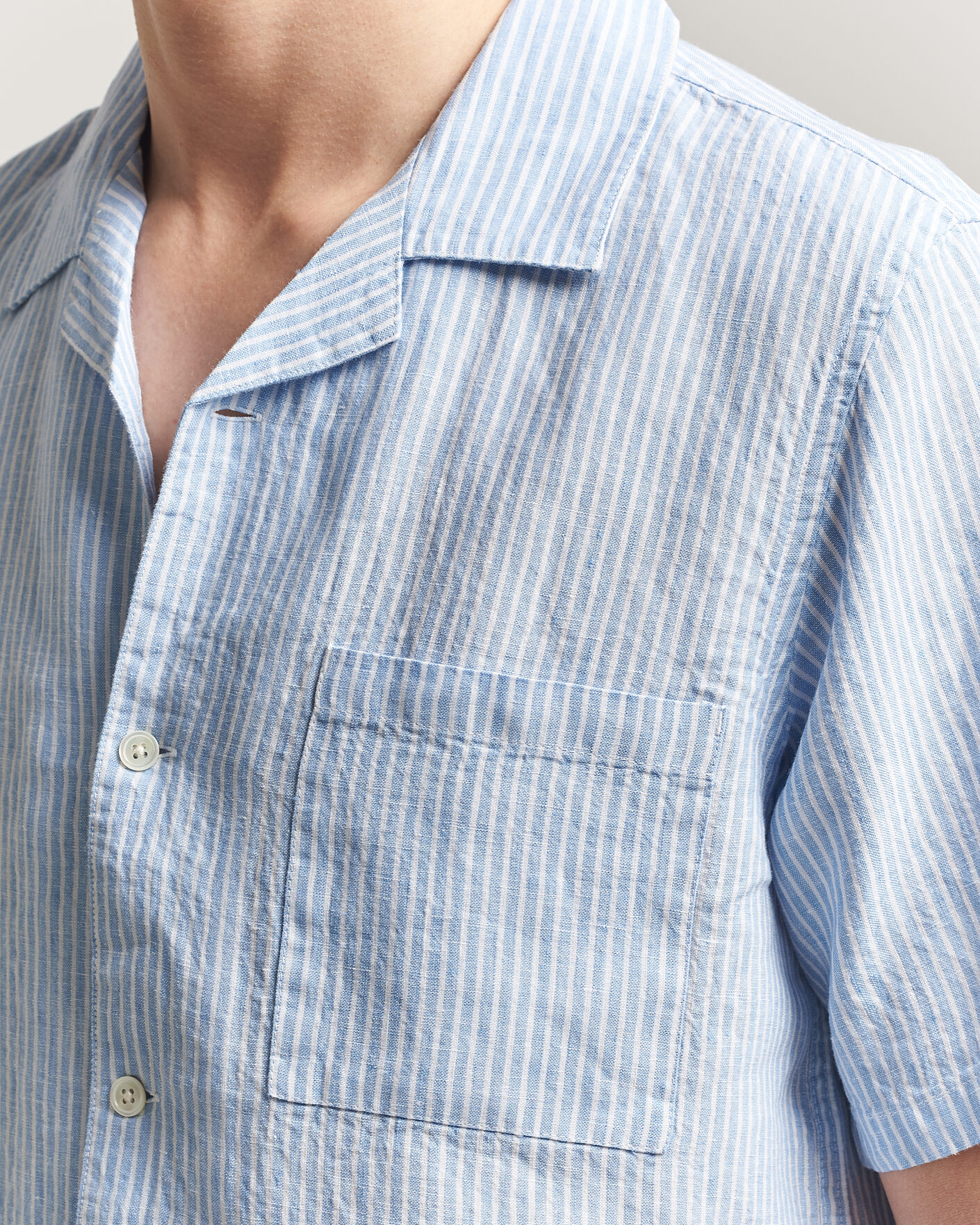 Herre | Skjorter | A Day's March | Yamu Striped Linen Short Sleeve Shirt Light Blue