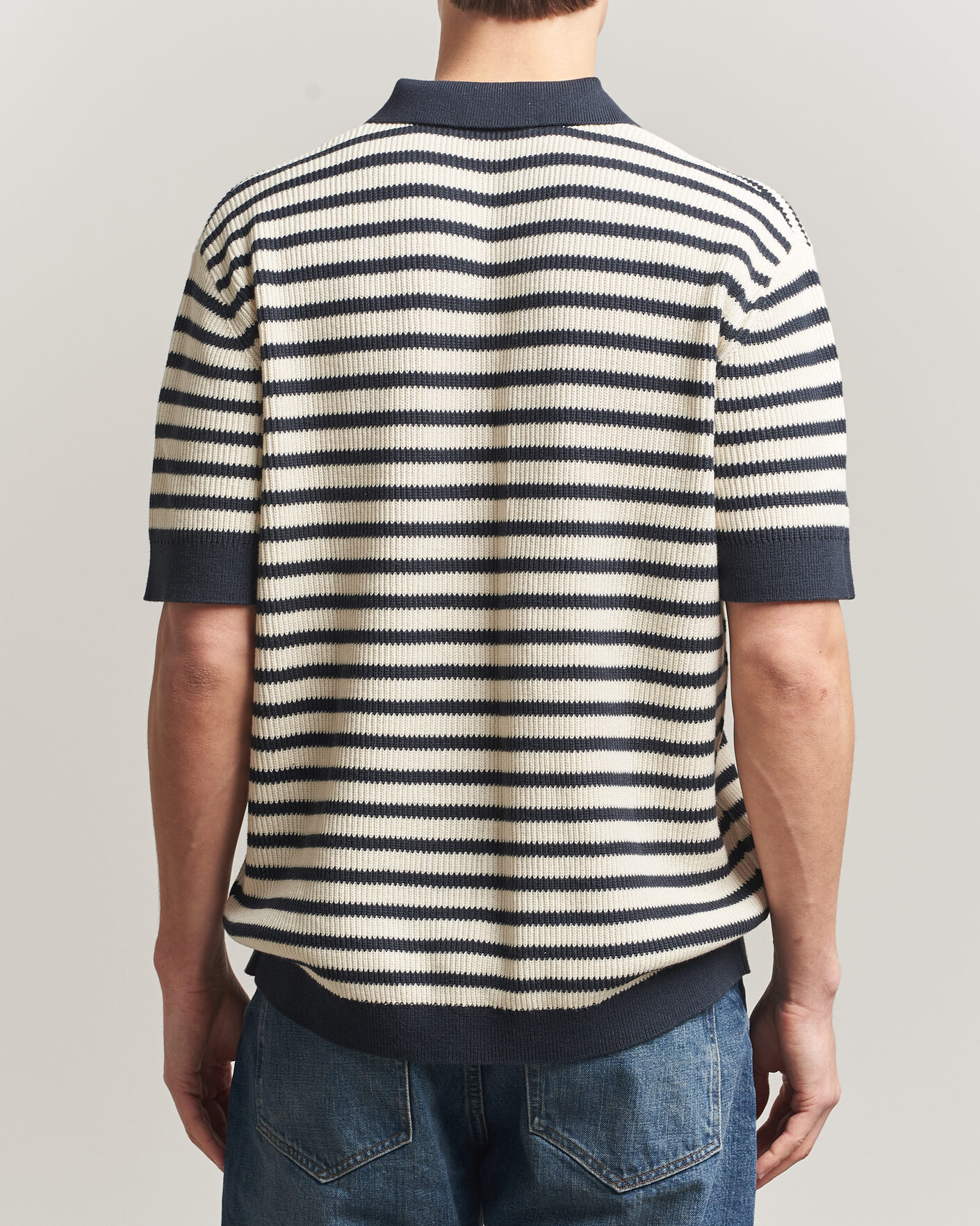 Herre | Pikéer | A Day's March | Jeremy Striped Knitted Polo Off White/Navy
