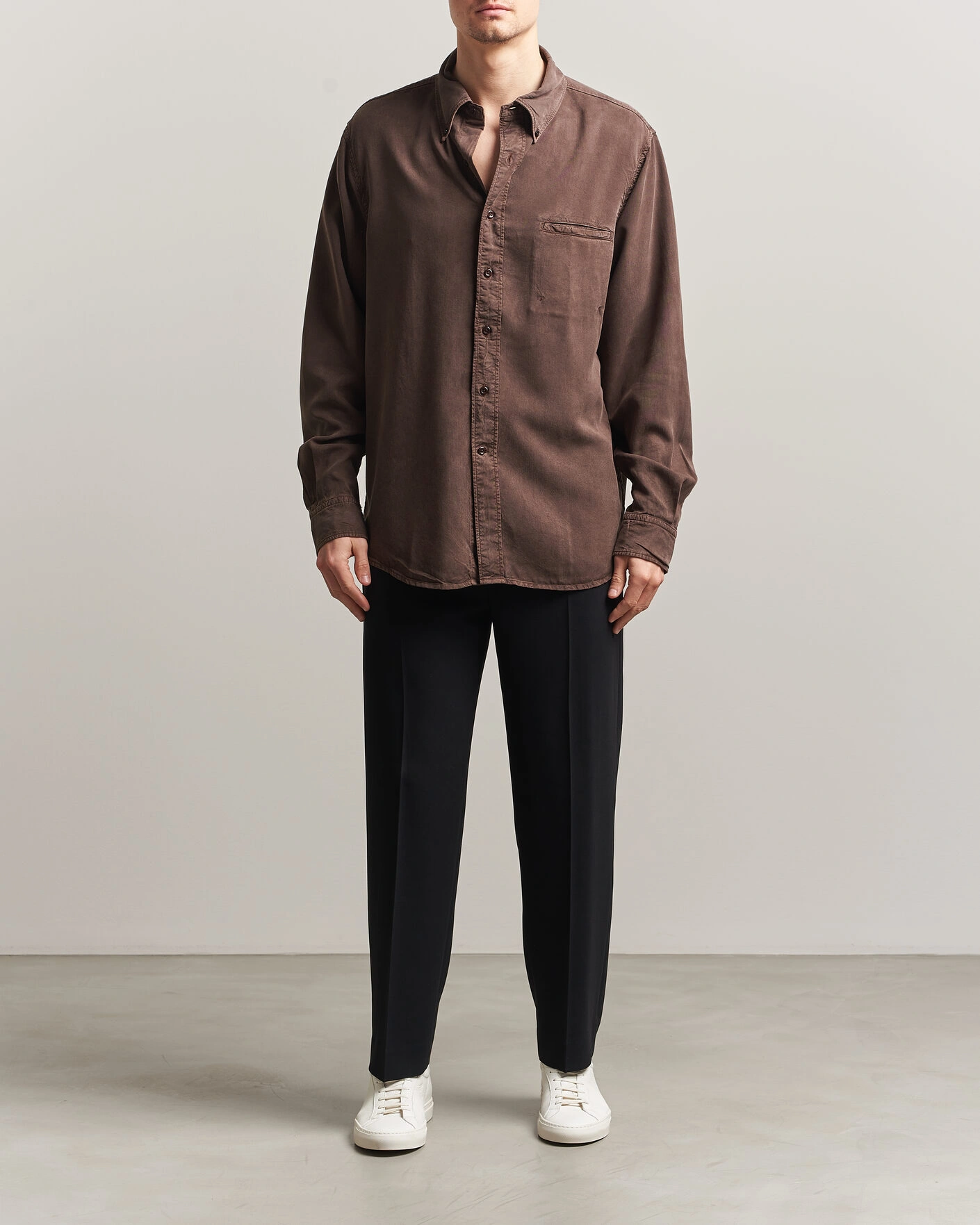 Herre | Skjorter | Filippa K | Zack Lyocell Shirt Dark Chocolate