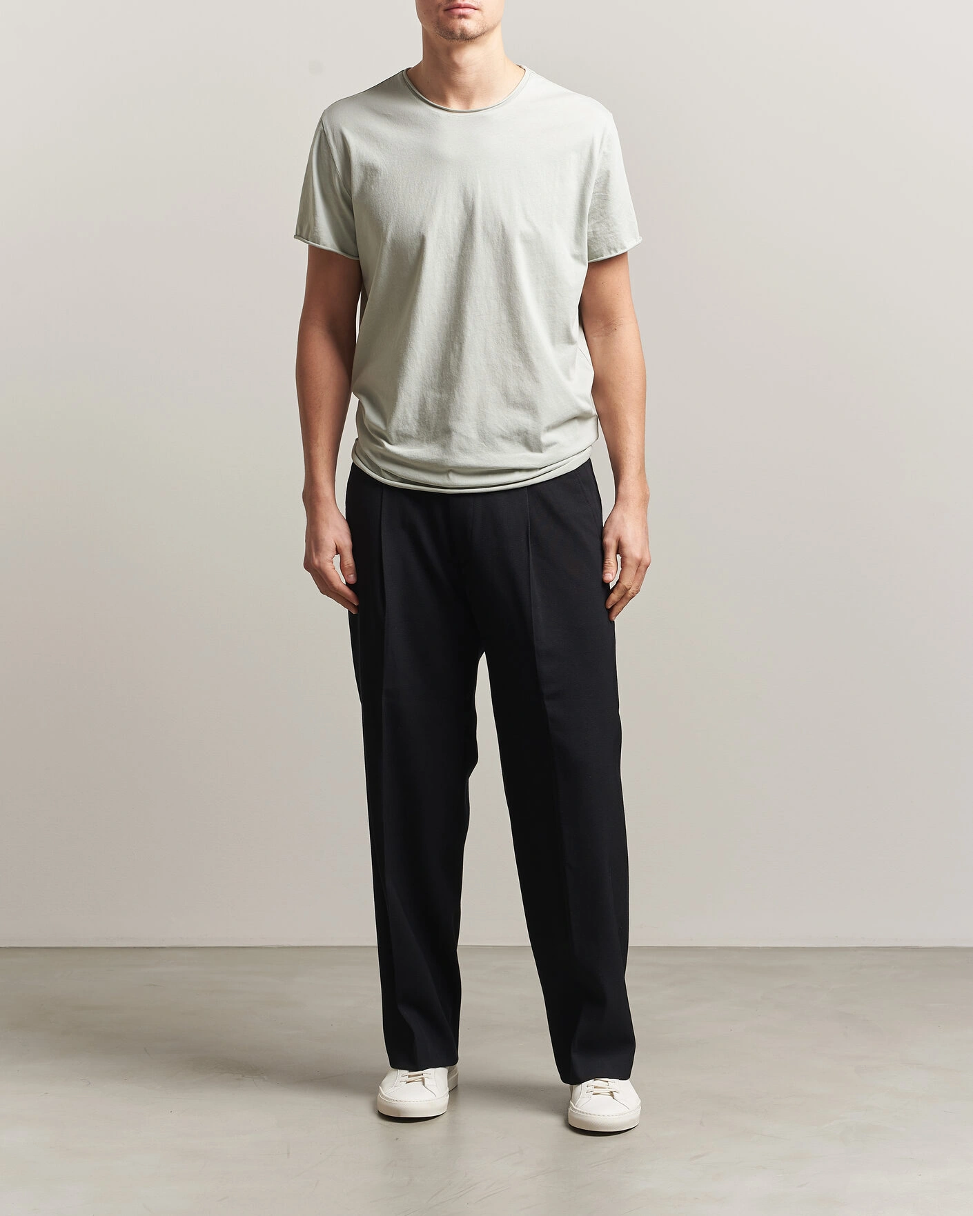 Herre | T-Shirts | Filippa K | Roll Neck Crew Neck T-Shirt Silver Grey