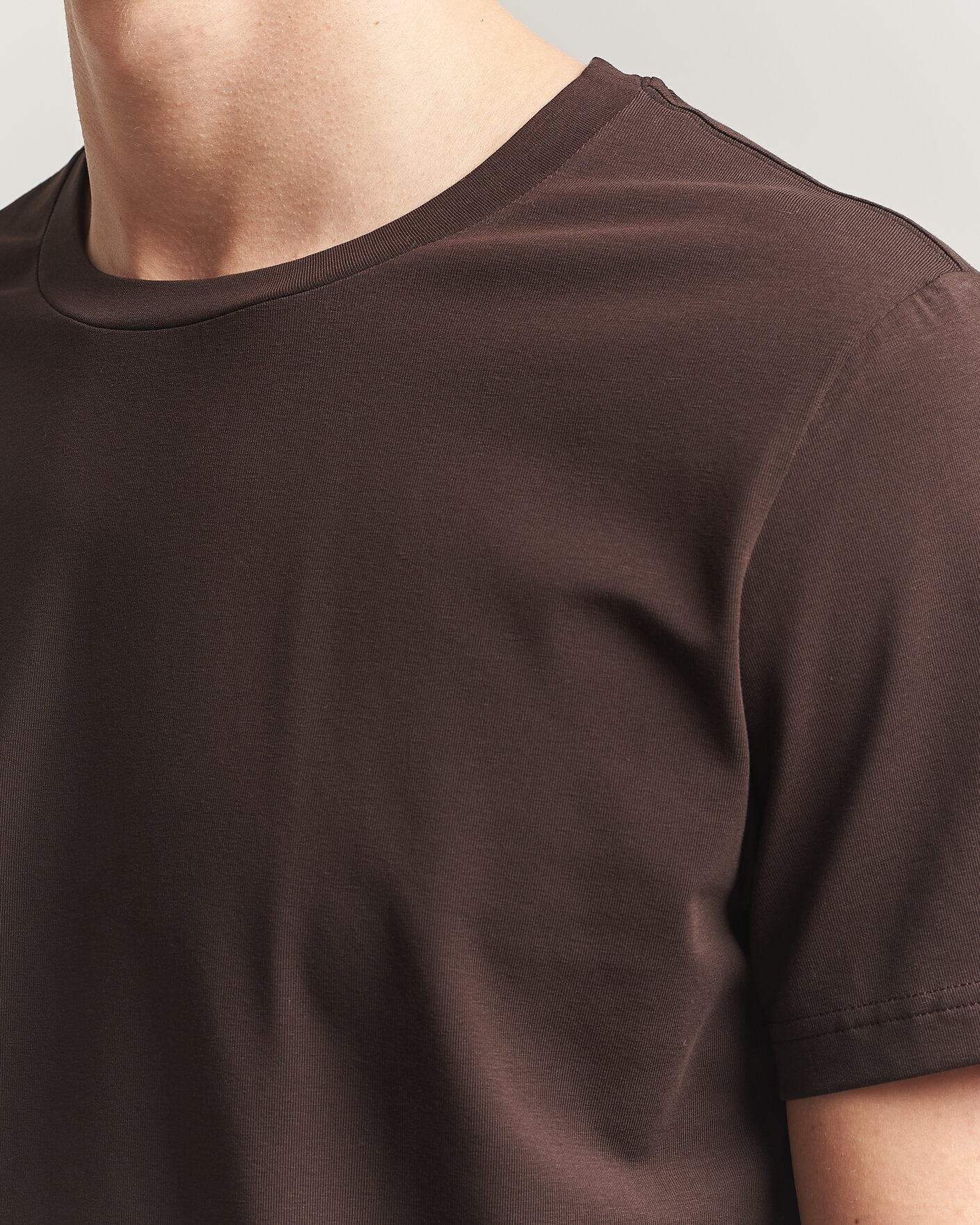 Herre | T-Shirts | Filippa K | Soft Lycra T-Shirt Dark Chocolate