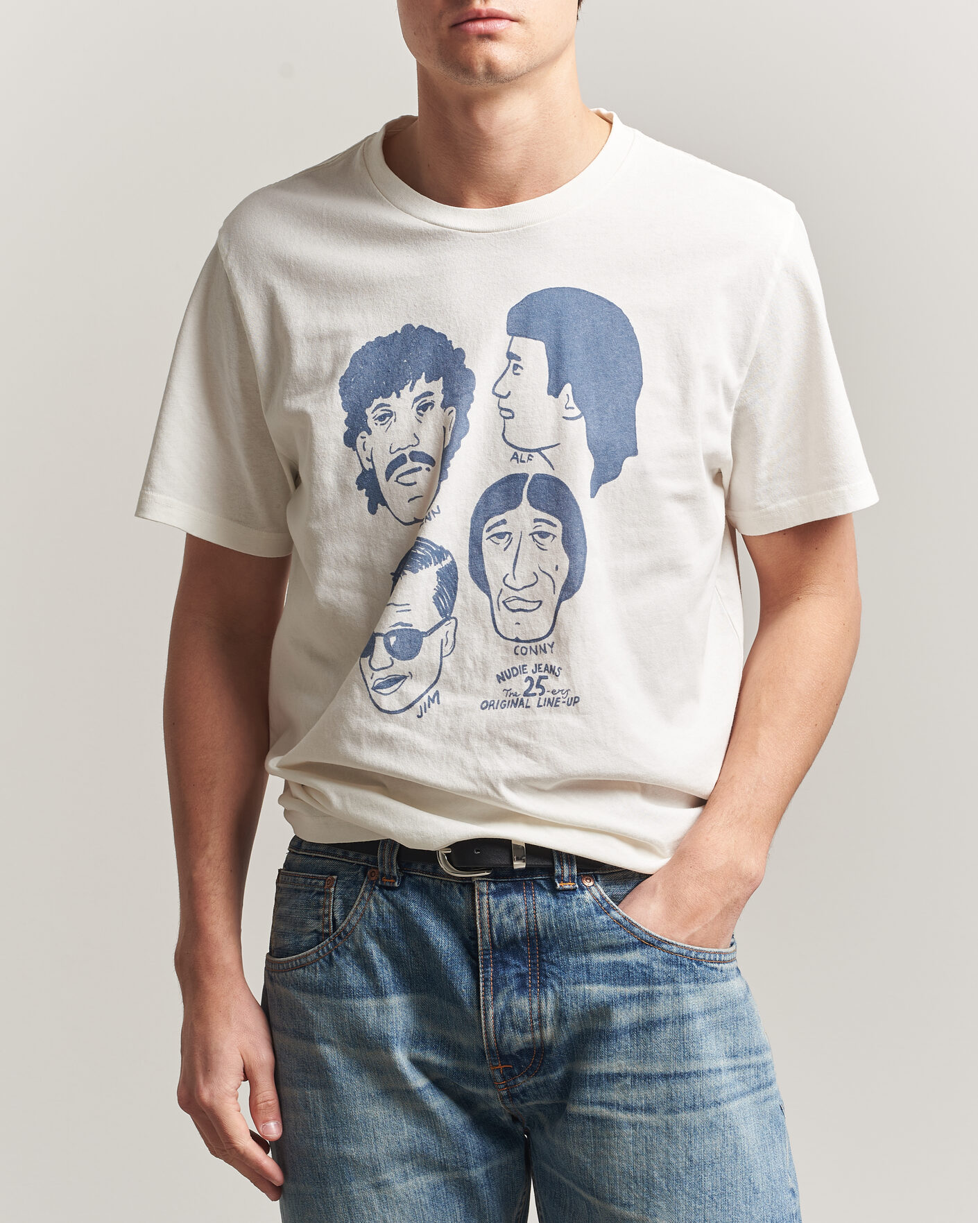 Herre | T-Shirts | Nudie Jeans | Roy Fab Four T-Shirt Chalk White