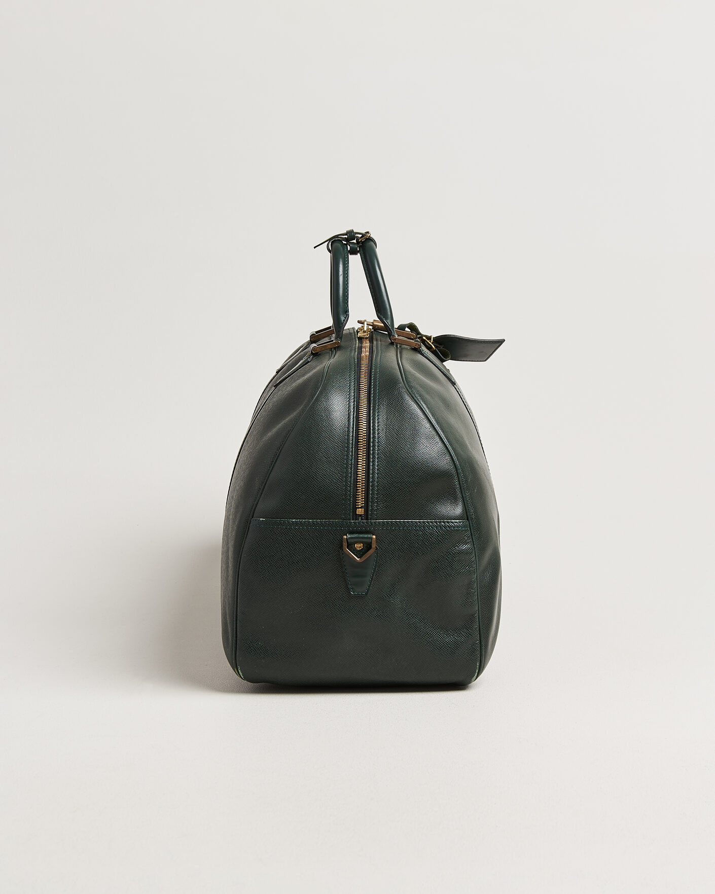 Herre | Pre-Owned & Vintage Bags | Louis Vuitton Pre-Owned | Taiga Kendall Weekend Bag GM Green