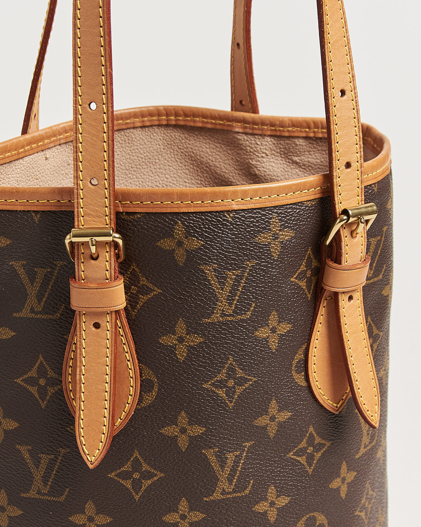 Herre | Pre-Owned & Vintage Bags | Louis Vuitton Pre-Owned | Bucket PM Bag Monogram