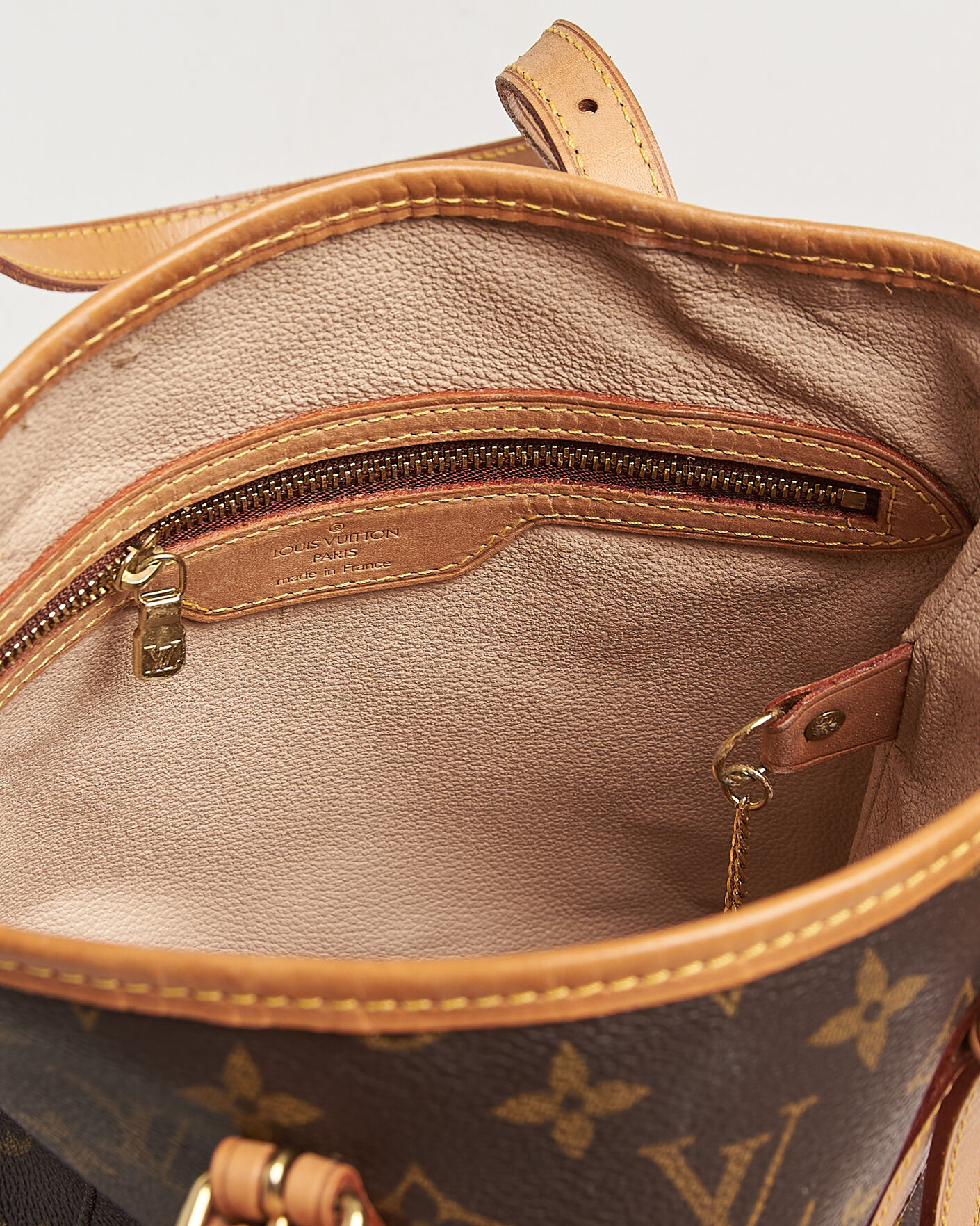 Herre | Pre-Owned & Vintage Bags | Louis Vuitton Pre-Owned | Bucket PM Bag Monogram