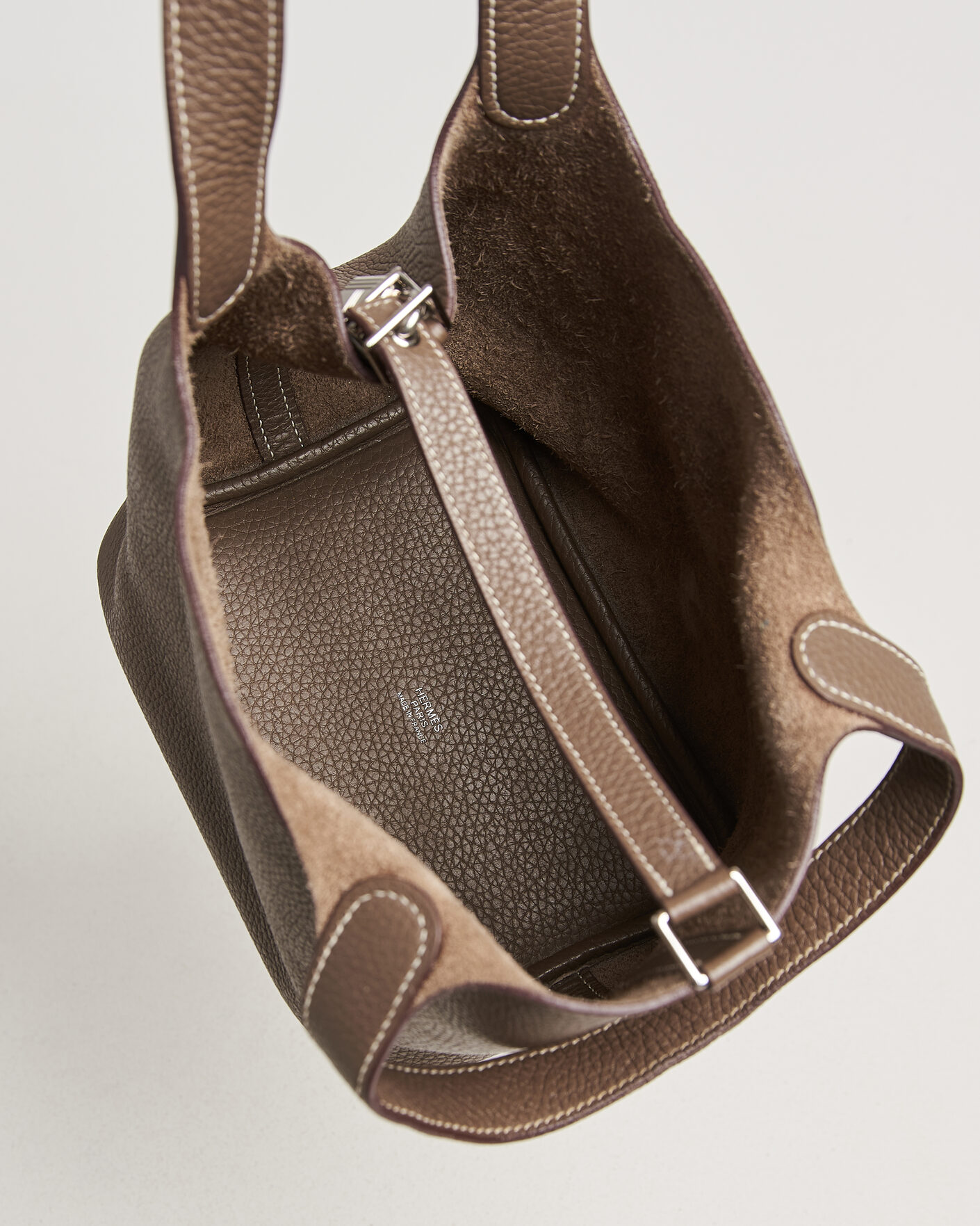 Herre | Pre-Owned & Vintage Bags | Hermès Pre-Owned | Picotin Lock 18 Etoupe