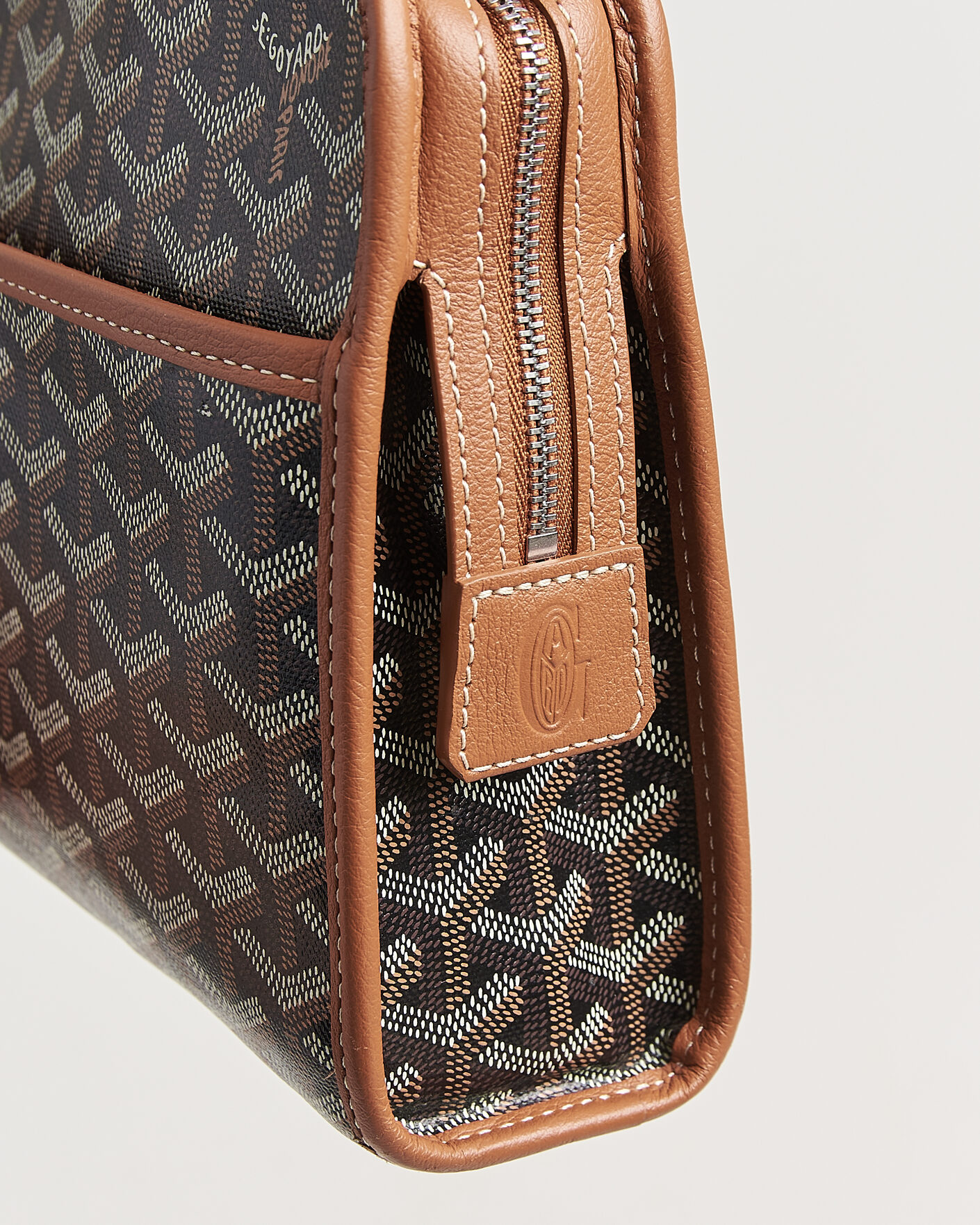 Herre | Pre-Owned & Vintage Bags | Goyard Pre-Owned | Jouvance MM Toiletry Bag Black