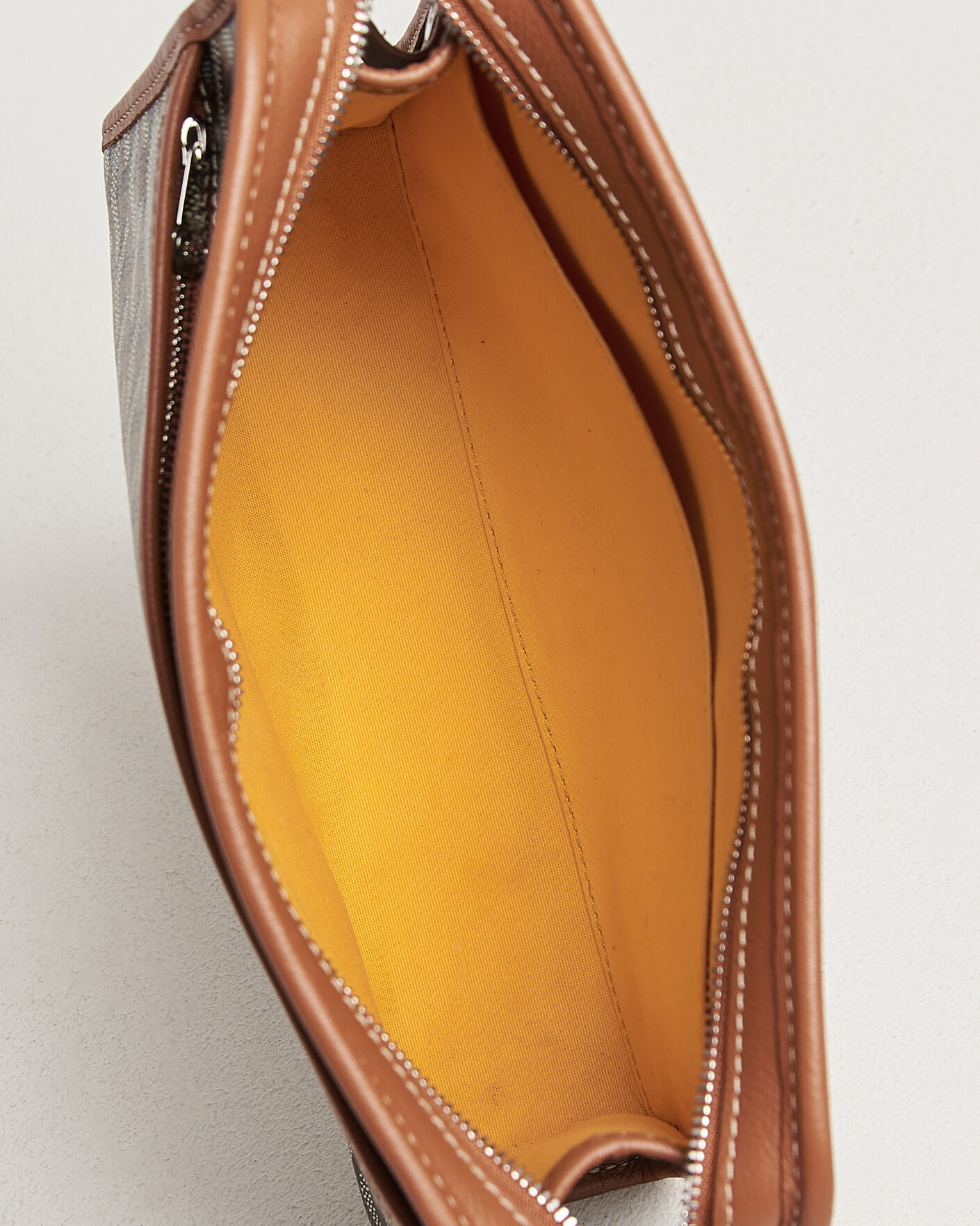 Herre | Pre-Owned & Vintage Bags | Goyard Pre-Owned | Jouvance MM Toiletry Bag Black