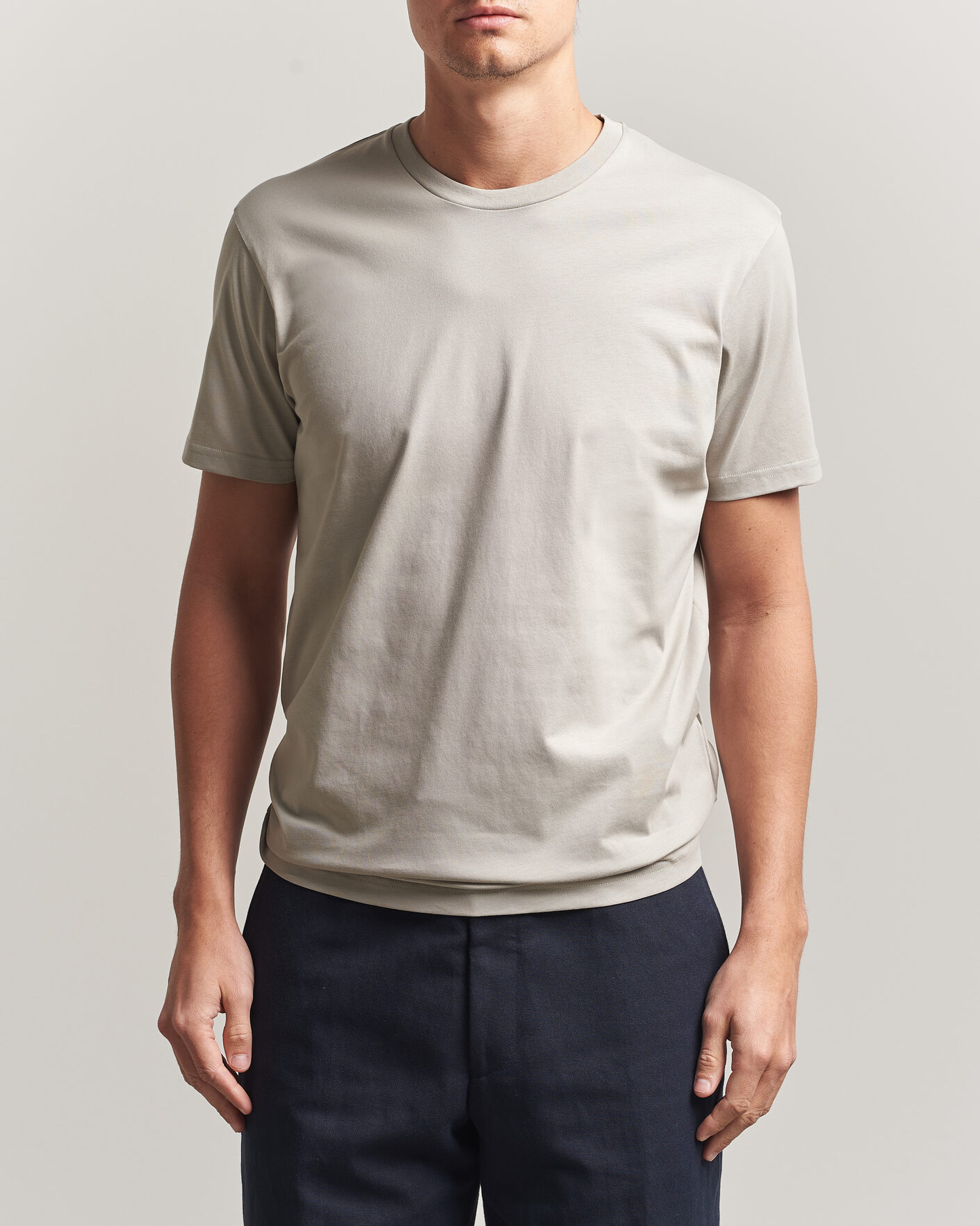 Herre | T-Shirts | Sunspel | Riviera Midweight T-Shirt Ash