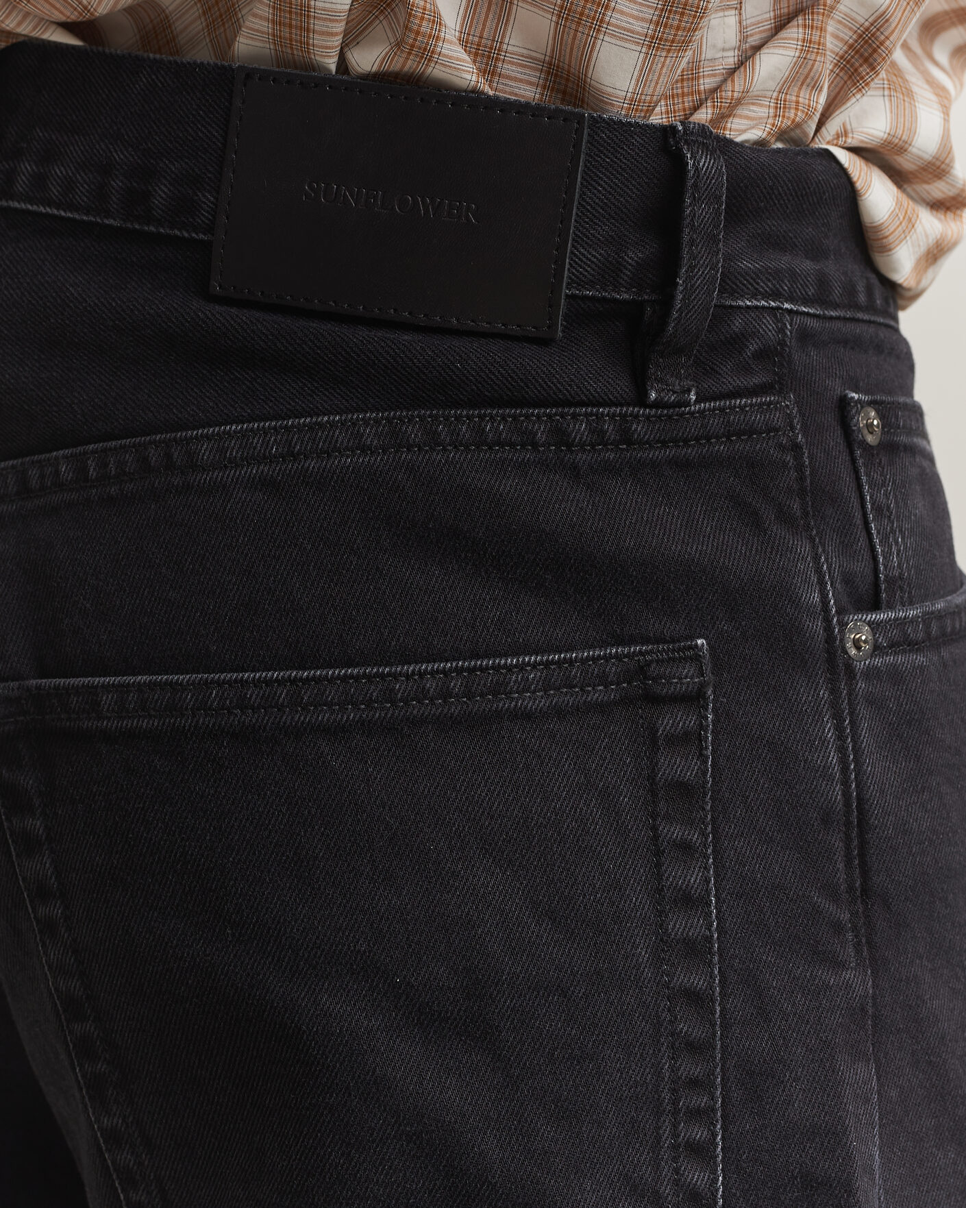 Herre | Bukser | Sunflower | Loose Jeans Washed Black