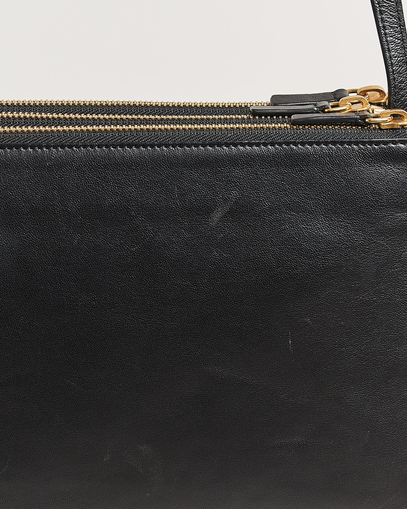 Herre | Pre-Owned & Vintage Bags | Celine Pre-Owned | Trio Bag Medium Leather Black