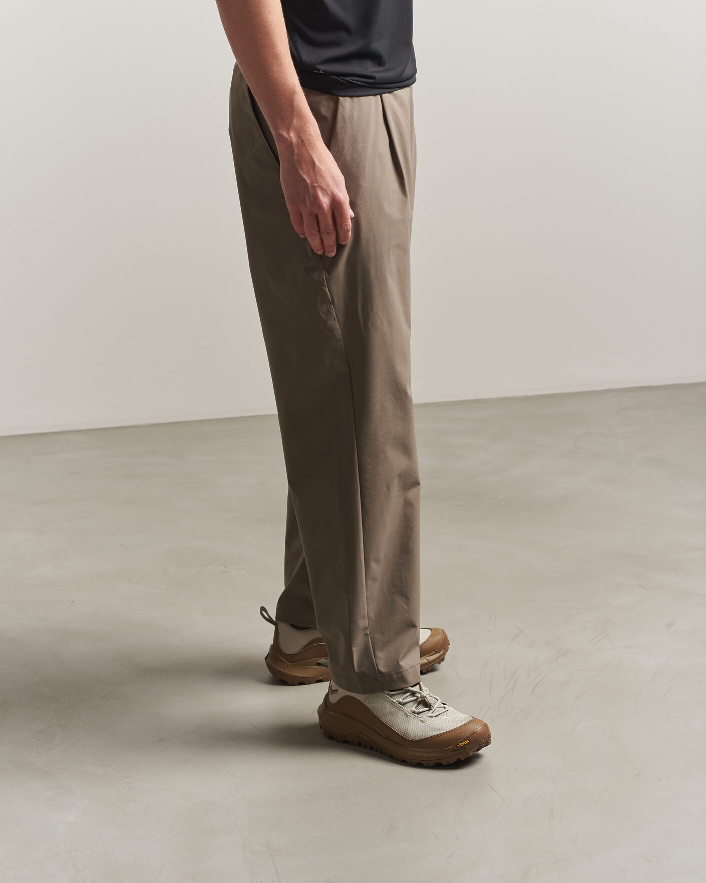 Herre | Tursko | Danner | N45 Max Low Osprey Co-Lab Sand Grey