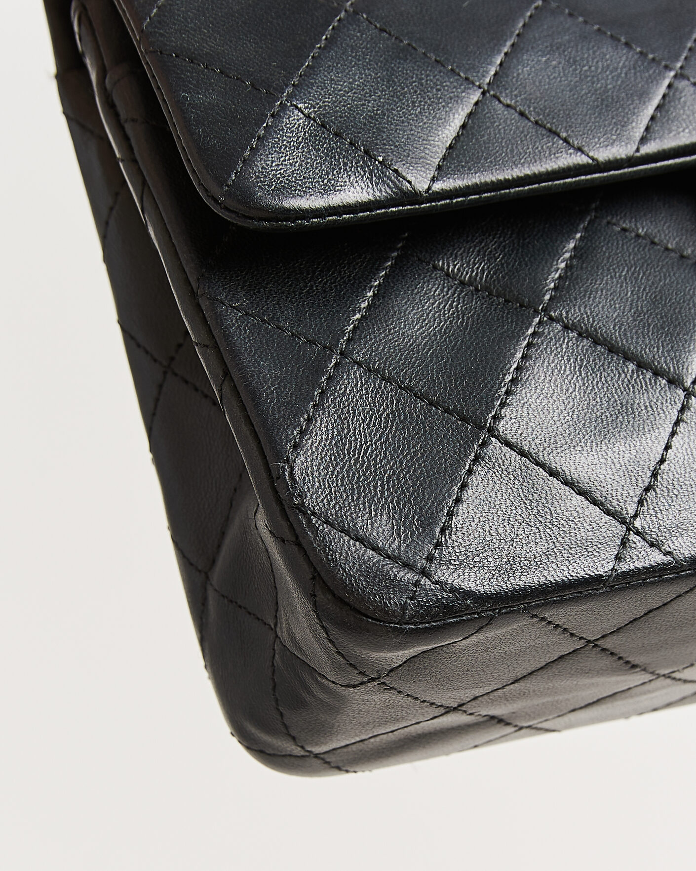 Herre | Pre-Owned & Vintage Bags | Chanel Pre-Owned | Classic Small Double Flap Bag Black