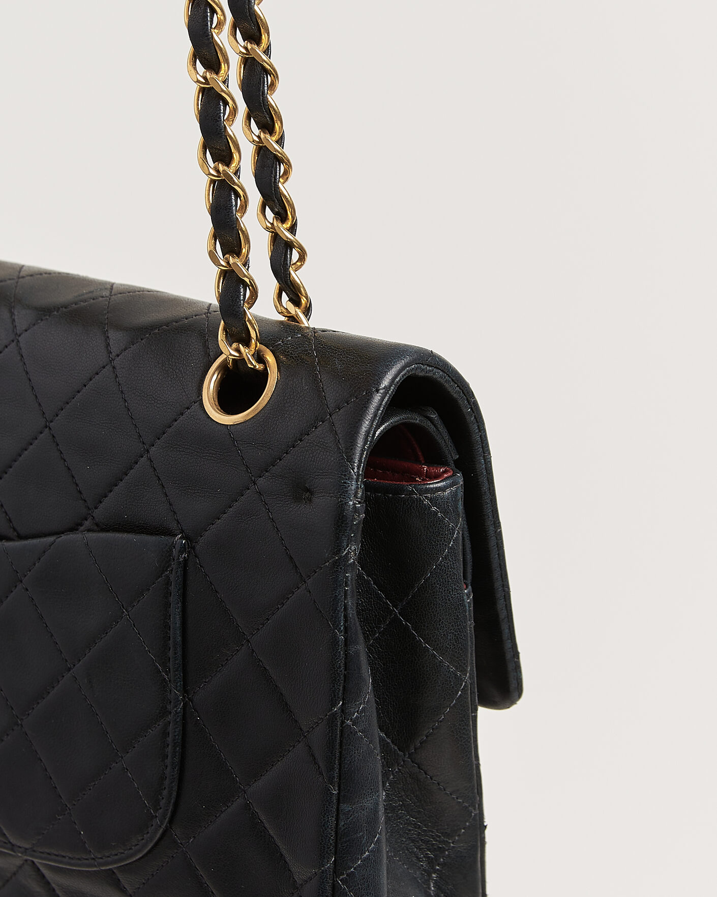 Herre | Pre-Owned & Vintage Bags | Chanel Pre-Owned | Classic Medium Double Flap Bag Black