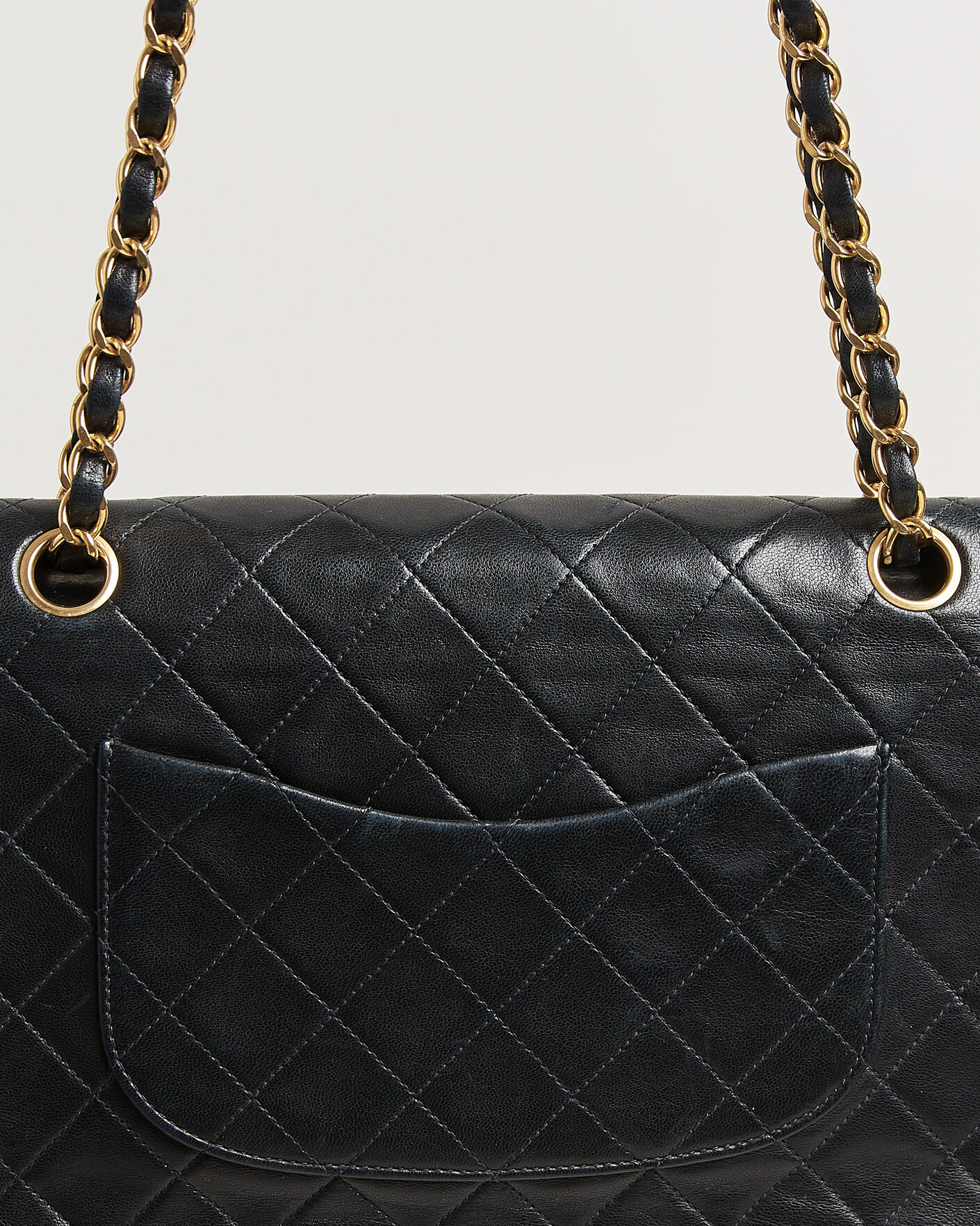 Herre | Pre-Owned & Vintage Bags | Chanel Pre-Owned | Classic Medium Double Flap Bag Black