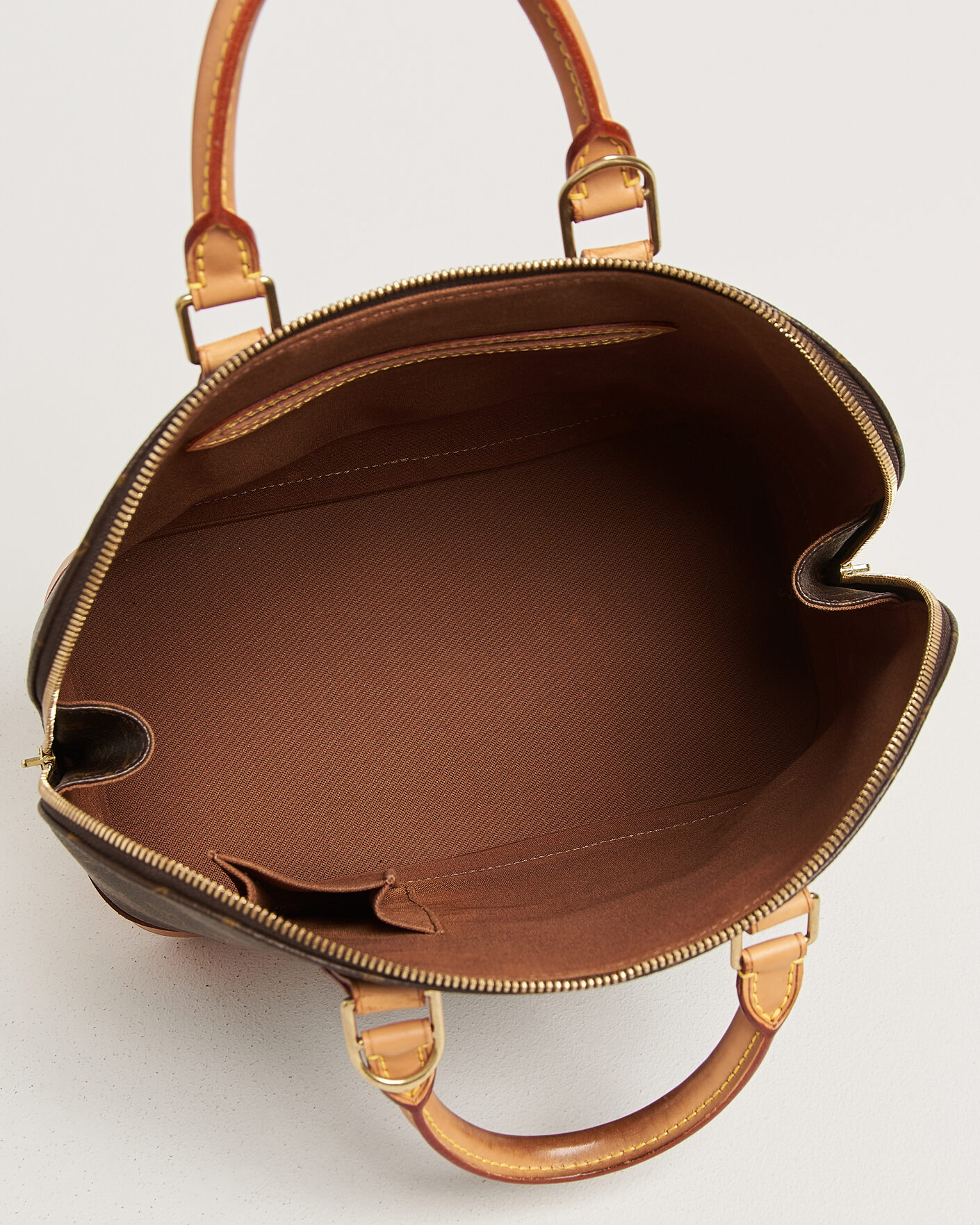 Herre | Pre-Owned & Vintage Bags | Louis Vuitton Pre-Owned | Alma Bag PM Monogram