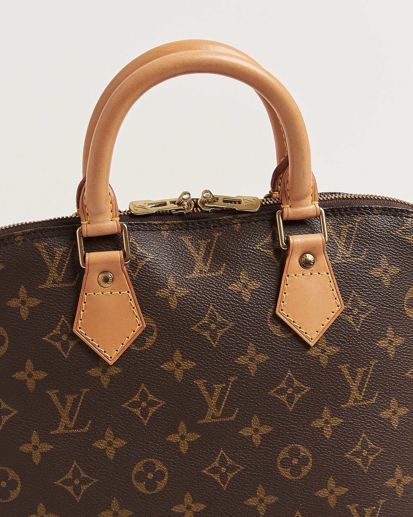 Herre | Pre-Owned & Vintage Bags | Louis Vuitton Pre-Owned | Alma Bag PM Monogram