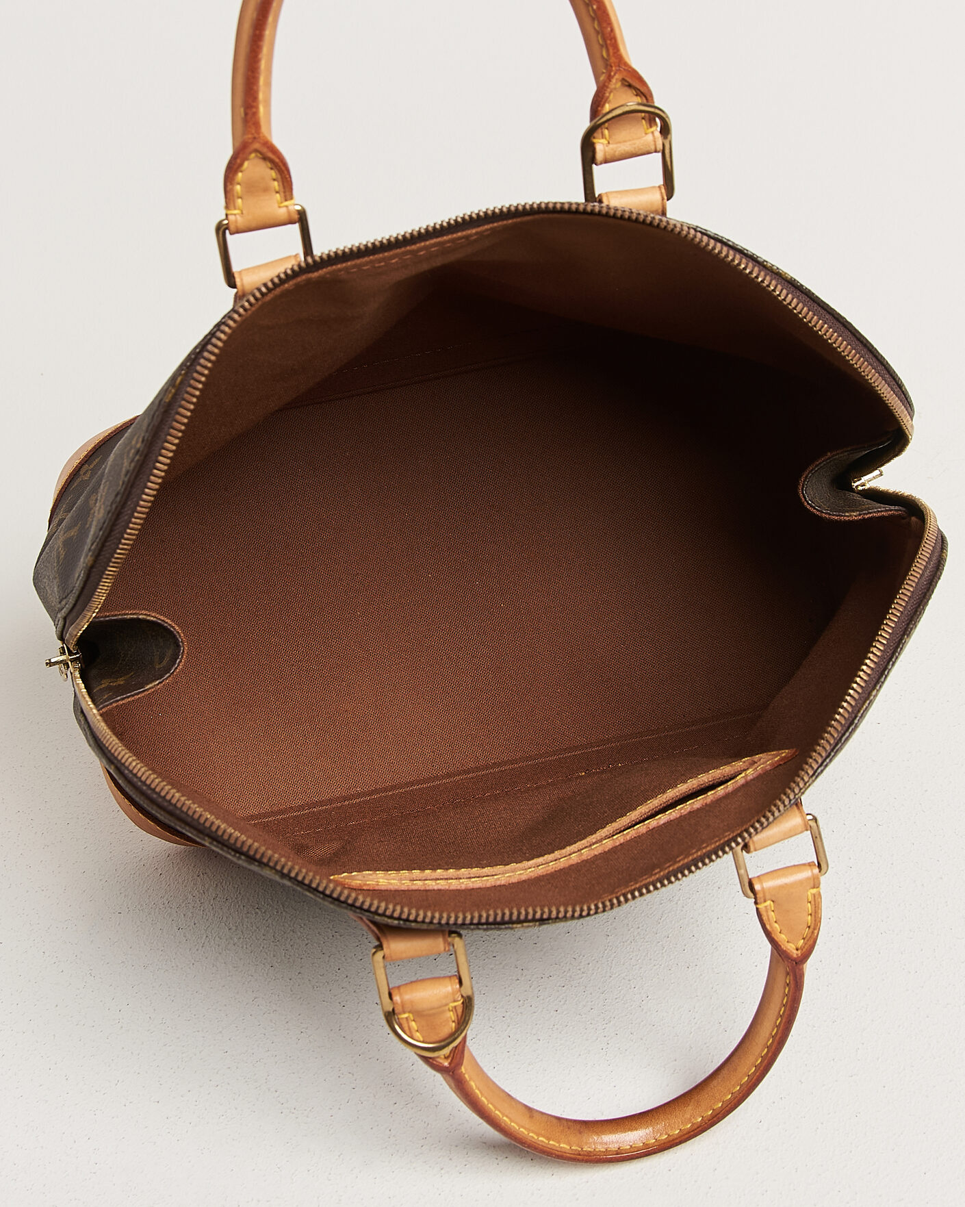 Herre | Pre-Owned & Vintage Bags | Louis Vuitton Pre-Owned | Alma Bag PM Monogram