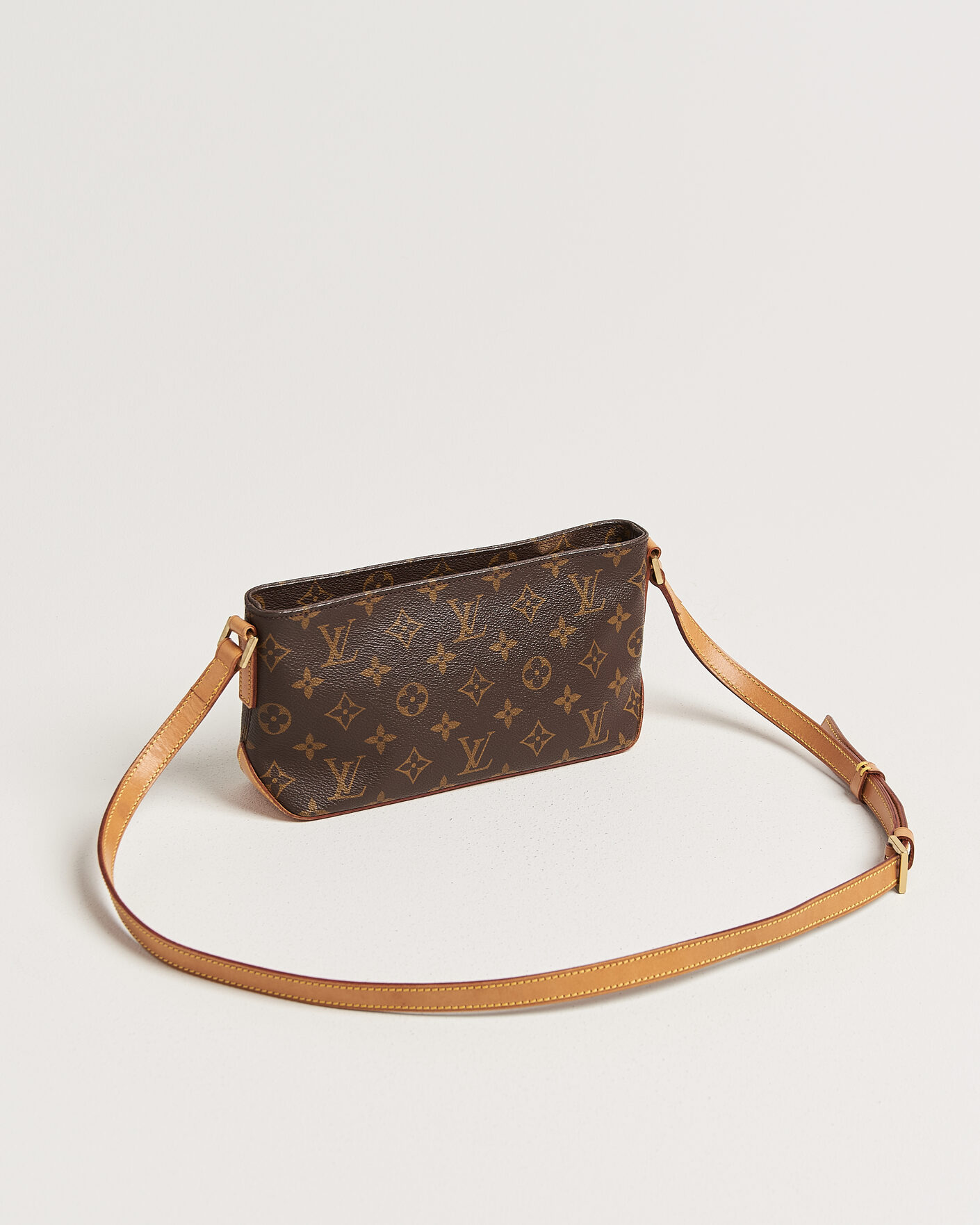 Herre | Pre-Owned & Vintage Bags | Louis Vuitton Pre-Owned | Trotteur Crossbody Bag Monogram