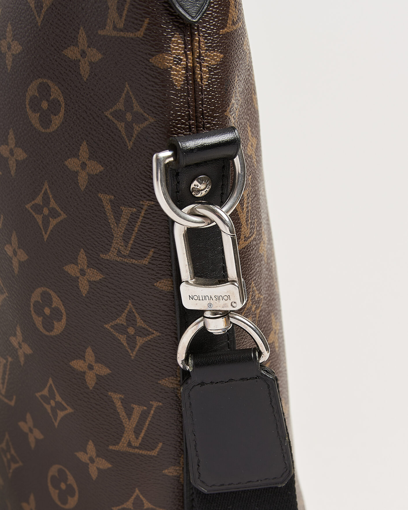 Herre | Pre-Owned & Vintage Bags | Louis Vuitton Pre-Owned | Davis Totebag Monogram Macassar