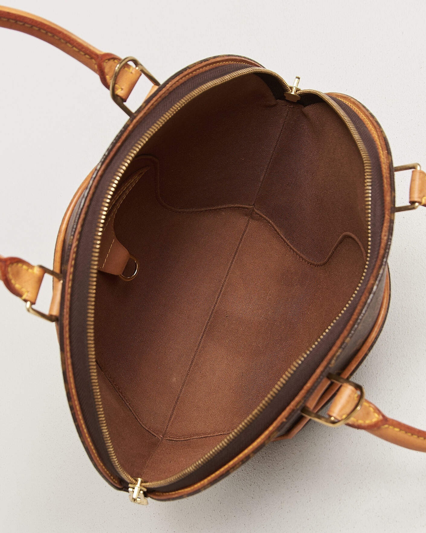 Herre | Pre-Owned & Vintage Bags | Louis Vuitton Pre-Owned | Ellipse PM Bag Monogram