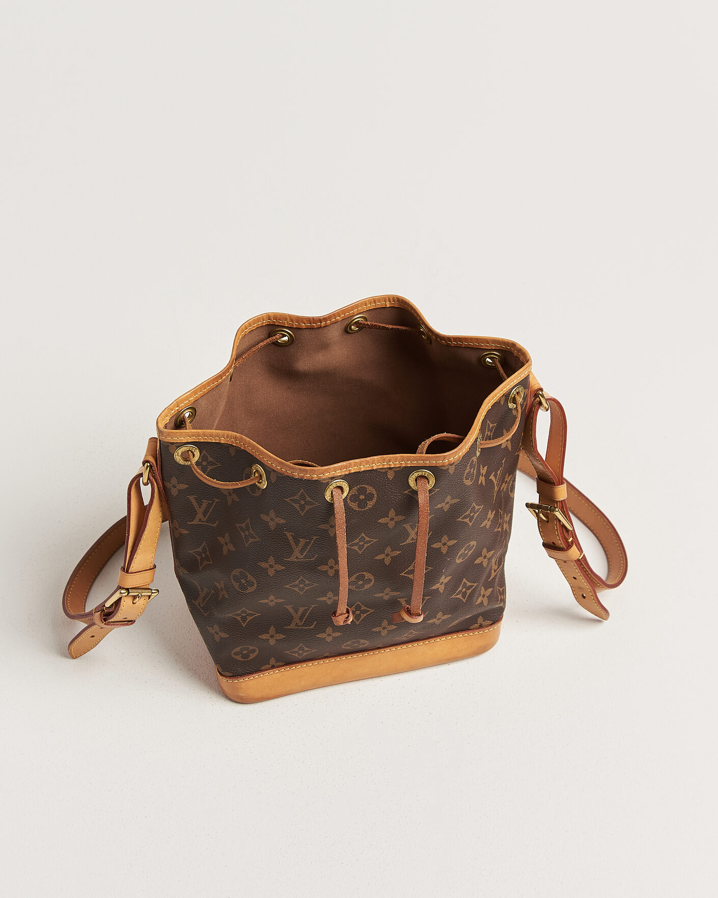 Herre | Pre-Owned & Vintage Bags | Louis Vuitton Pre-Owned | Noé BB Monogram