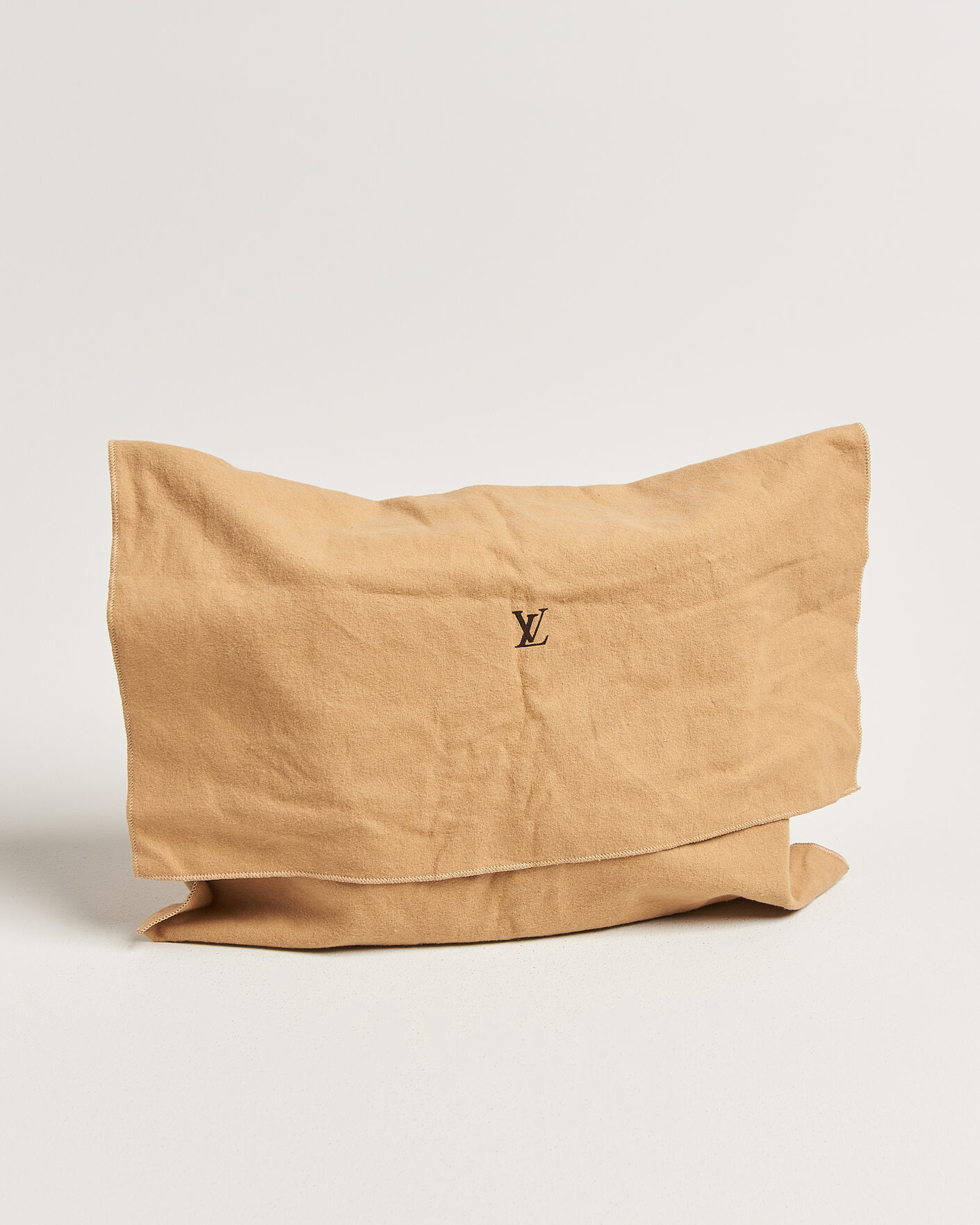 Louis Vuitton Pre-Owned Saint Cloud GM Bag Monogram hos CareOfCarl.no