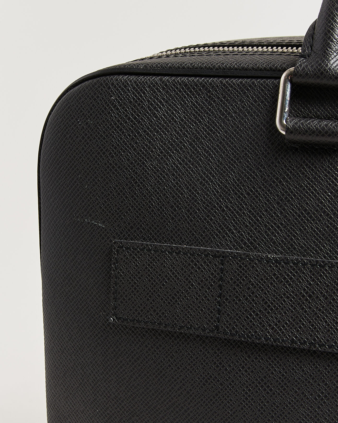 Herre | Pre-Owned & Vintage Bags | Louis Vuitton Pre-Owned | Overnight Bag Taiga Leather Black
