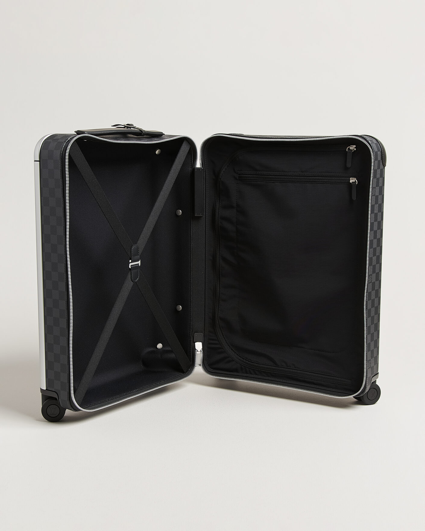 Herre | Pre-Owned & Vintage Bags | Louis Vuitton Pre-Owned | Horizon 55 Damier Graphite